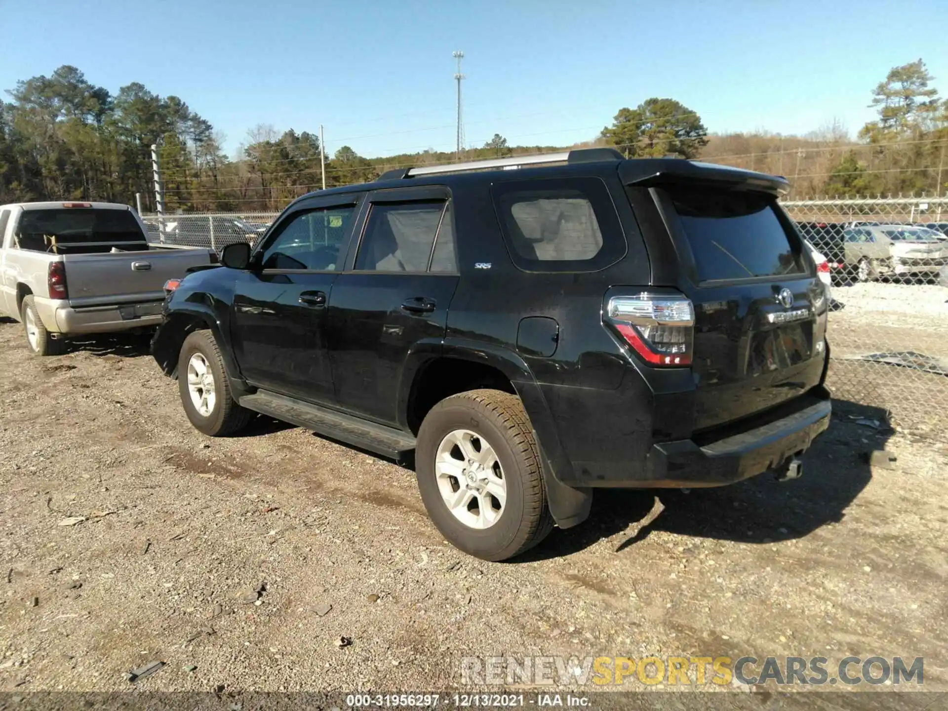 3 Photograph of a damaged car JTEBU5JR8K5658125 TOYOTA 4RUNNER 2019