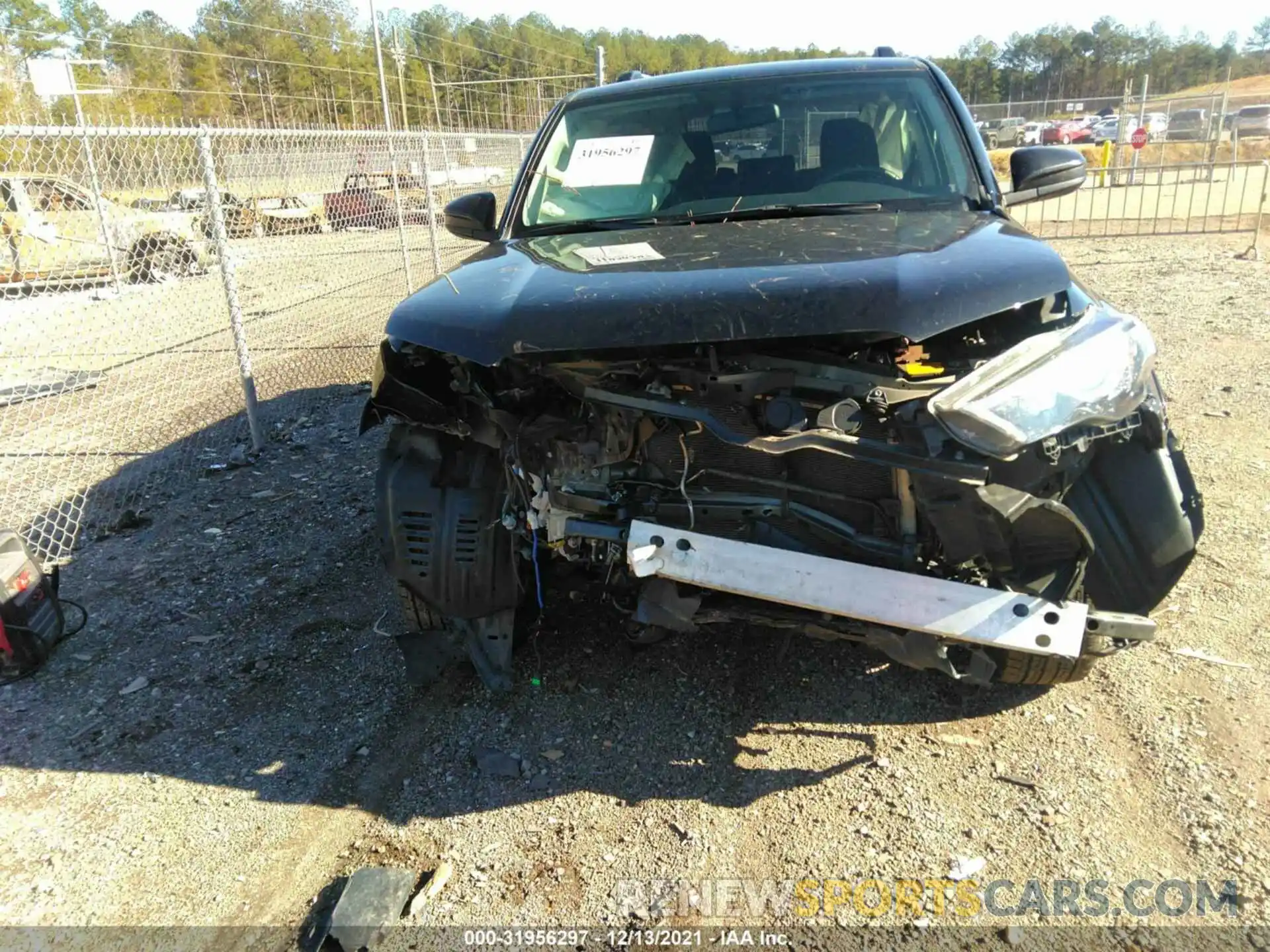 6 Photograph of a damaged car JTEBU5JR8K5658125 TOYOTA 4RUNNER 2019