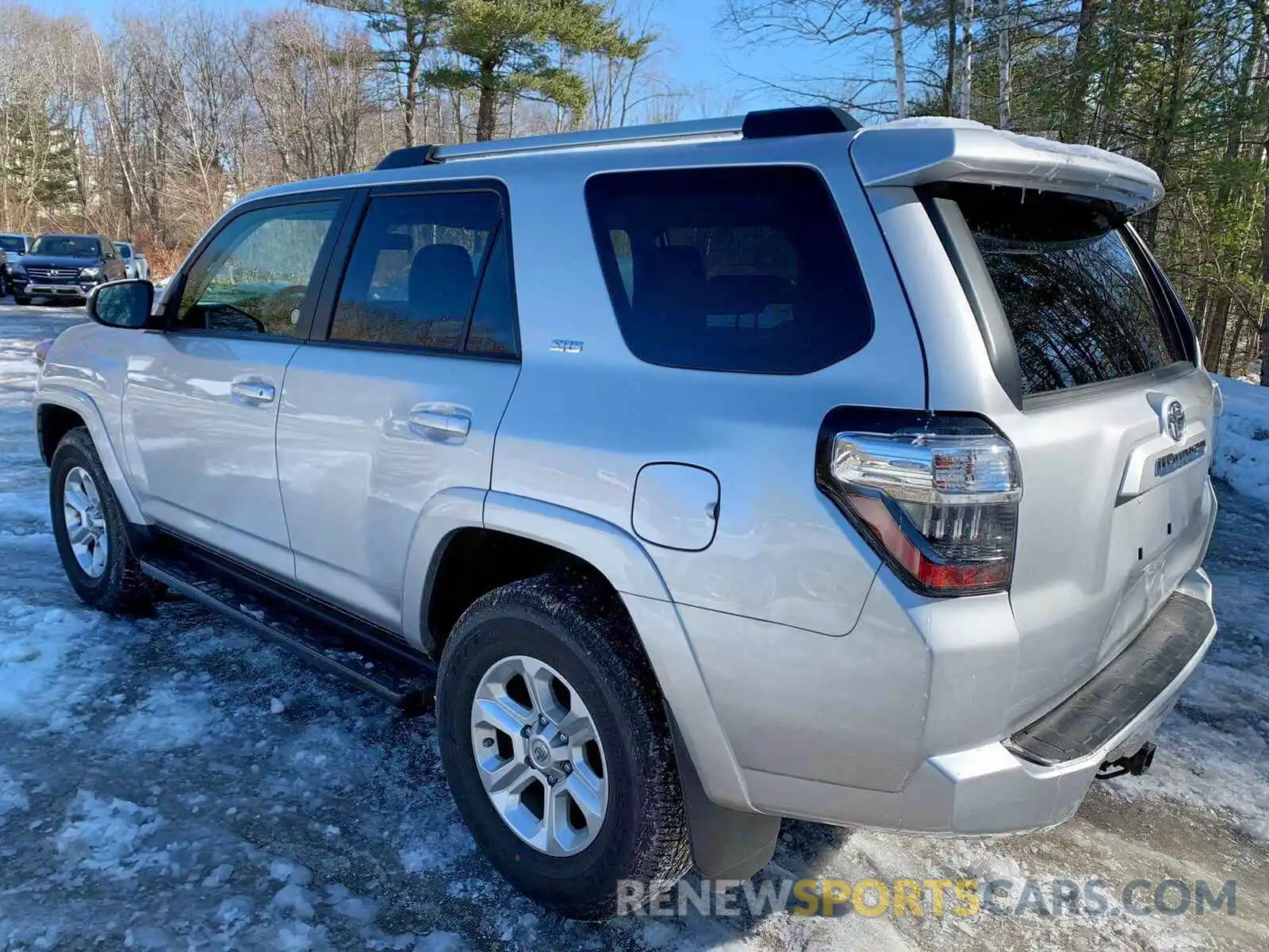 5 Photograph of a damaged car JTEBU5JR8K5659551 TOYOTA 4RUNNER 2019