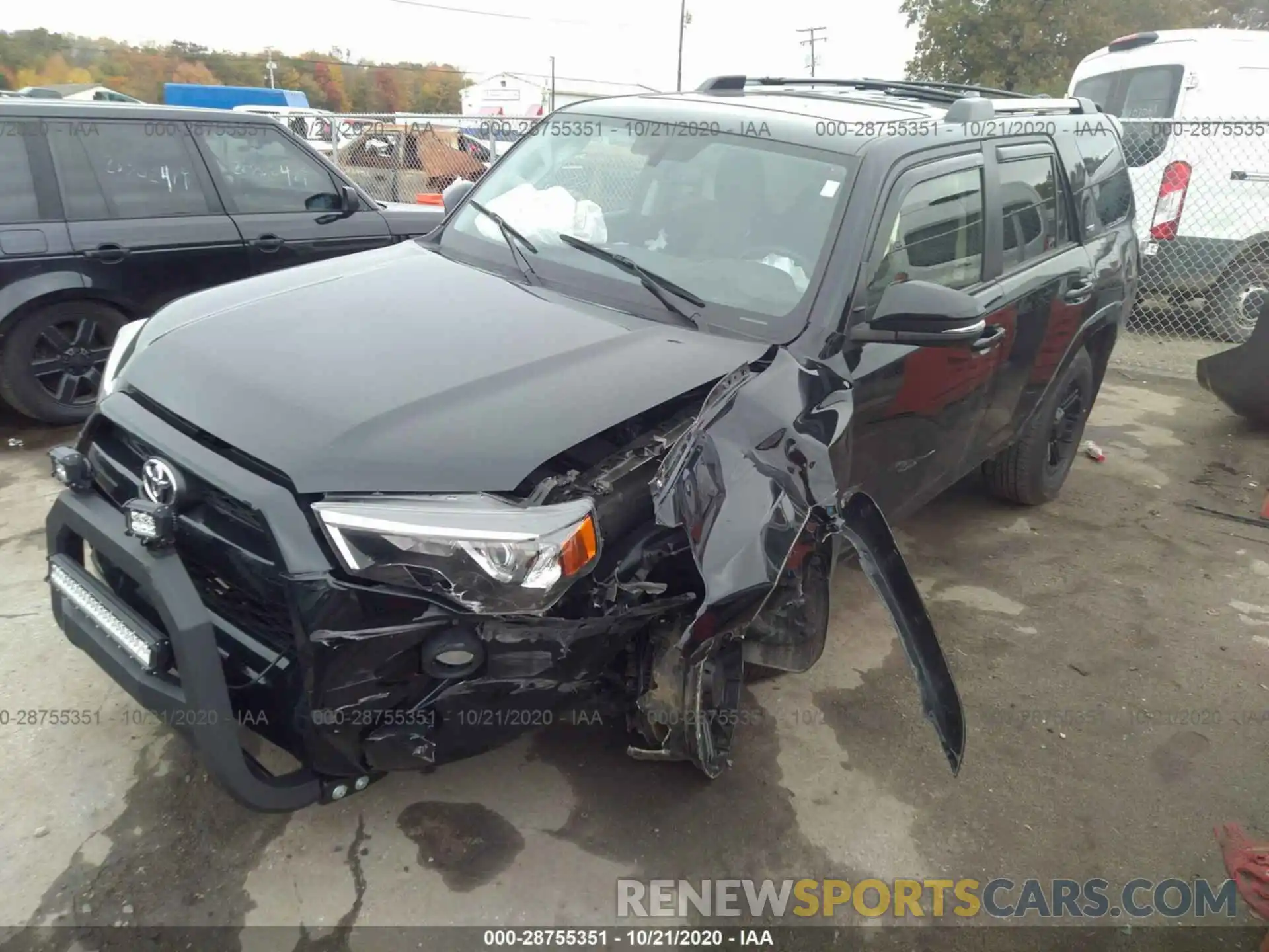 2 Photograph of a damaged car JTEBU5JR8K5660358 TOYOTA 4RUNNER 2019