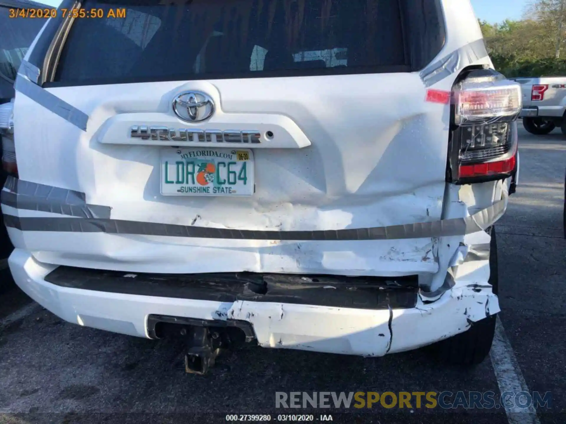 12 Photograph of a damaged car JTEBU5JR8K5664443 TOYOTA 4RUNNER 2019