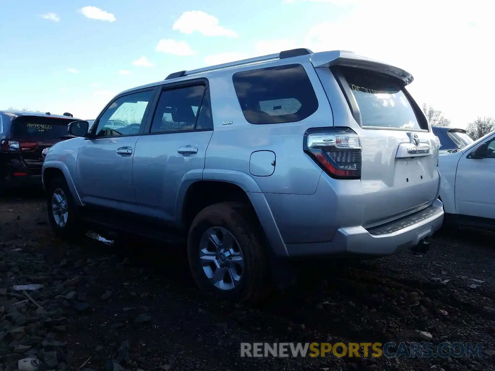 3 Фотография поврежденного автомобиля JTEBU5JR8K5664801 TOYOTA 4RUNNER 2019