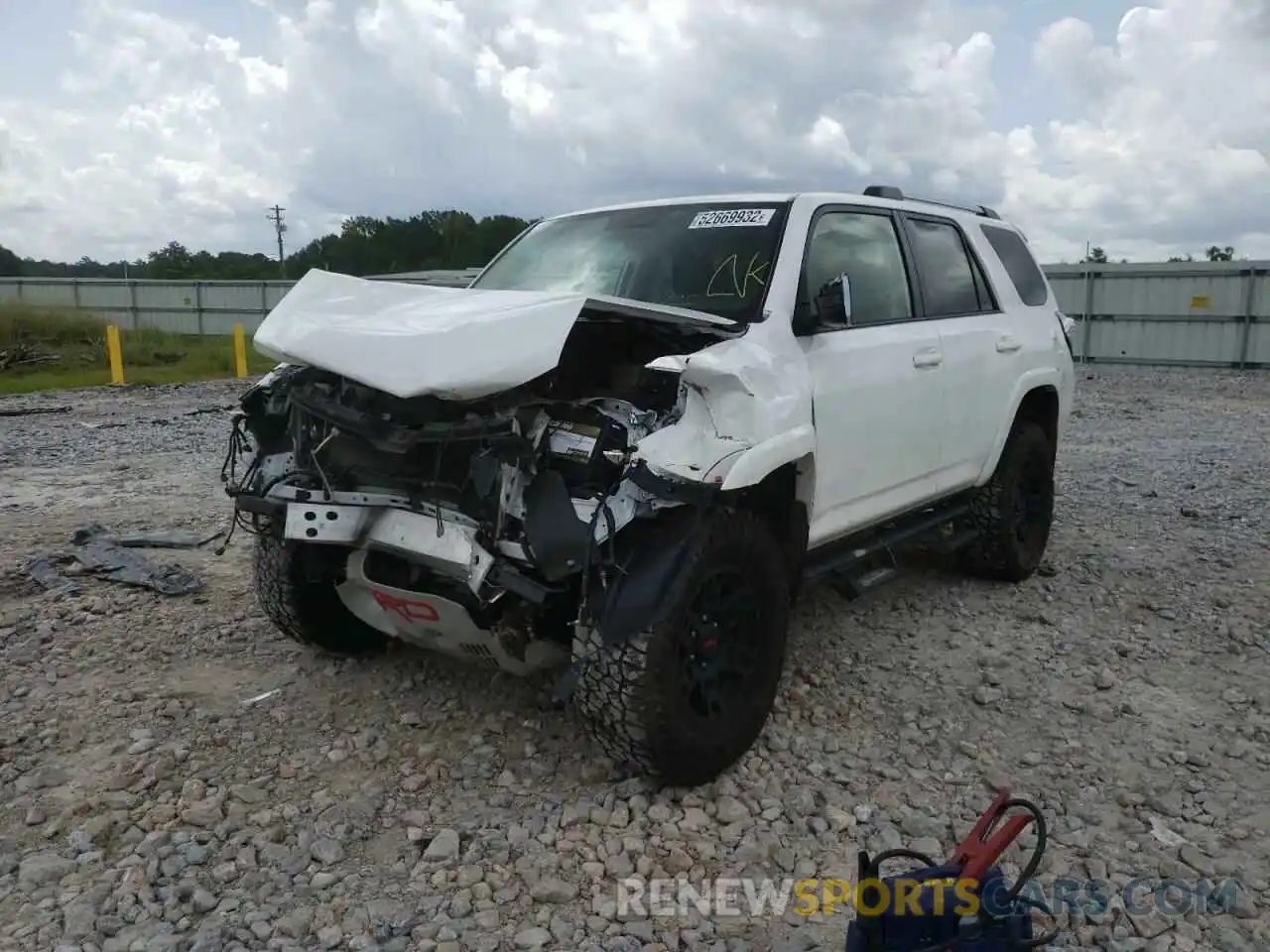 2 Photograph of a damaged car JTEBU5JR8K5665172 TOYOTA 4RUNNER 2019