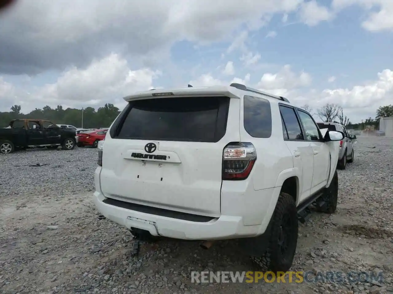 4 Photograph of a damaged car JTEBU5JR8K5665172 TOYOTA 4RUNNER 2019