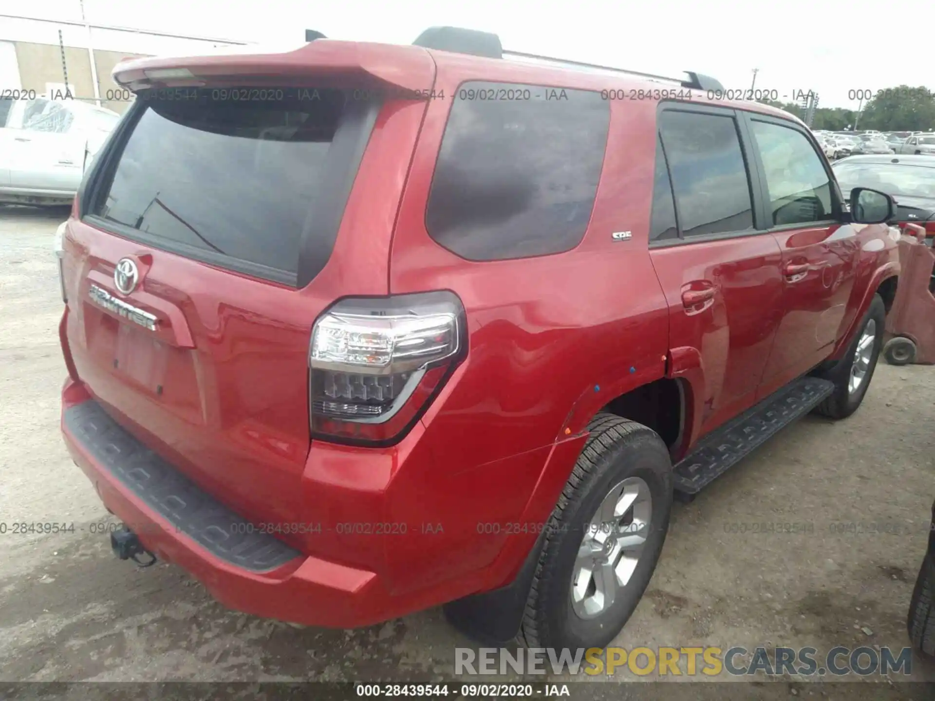 4 Photograph of a damaged car JTEBU5JR8K5668752 TOYOTA 4RUNNER 2019