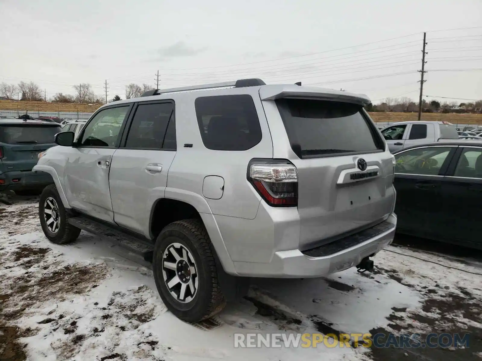 3 Фотография поврежденного автомобиля JTEBU5JR8K5670355 TOYOTA 4RUNNER 2019