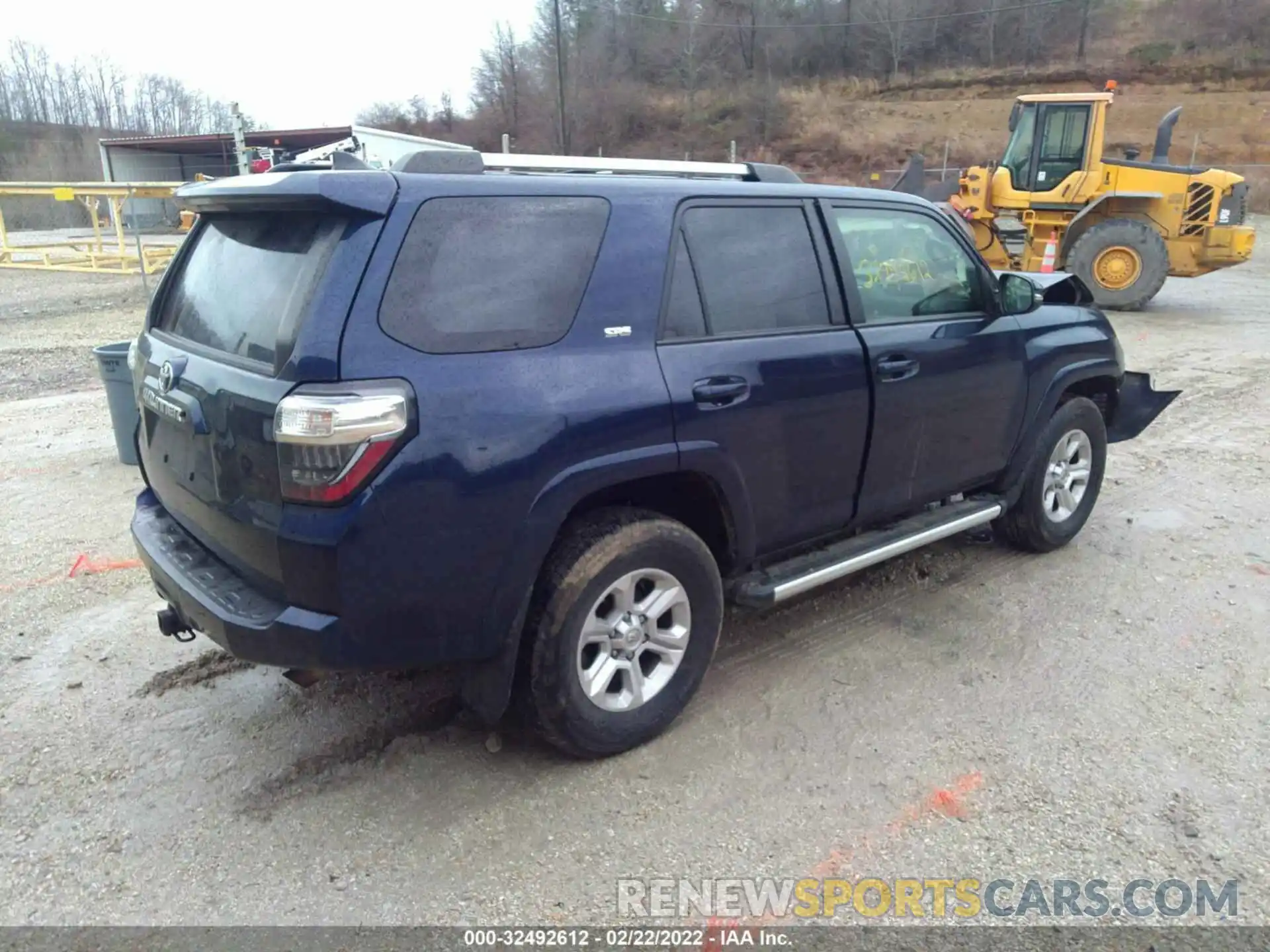 4 Фотография поврежденного автомобиля JTEBU5JR8K5670758 TOYOTA 4RUNNER 2019