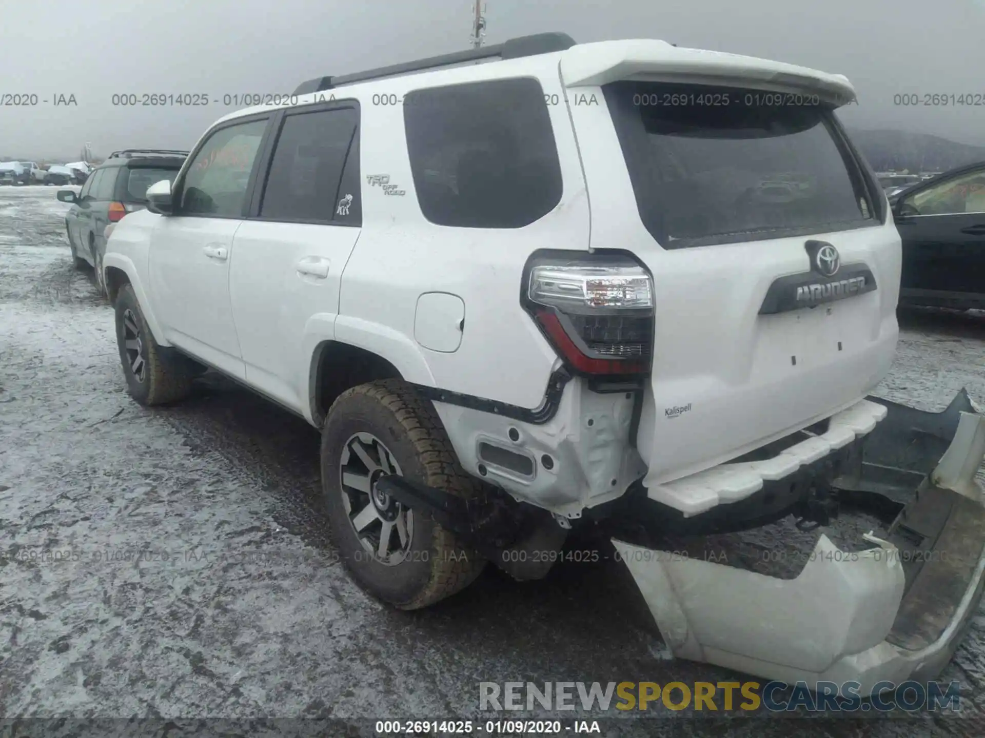 3 Фотография поврежденного автомобиля JTEBU5JR8K5671957 TOYOTA 4RUNNER 2019