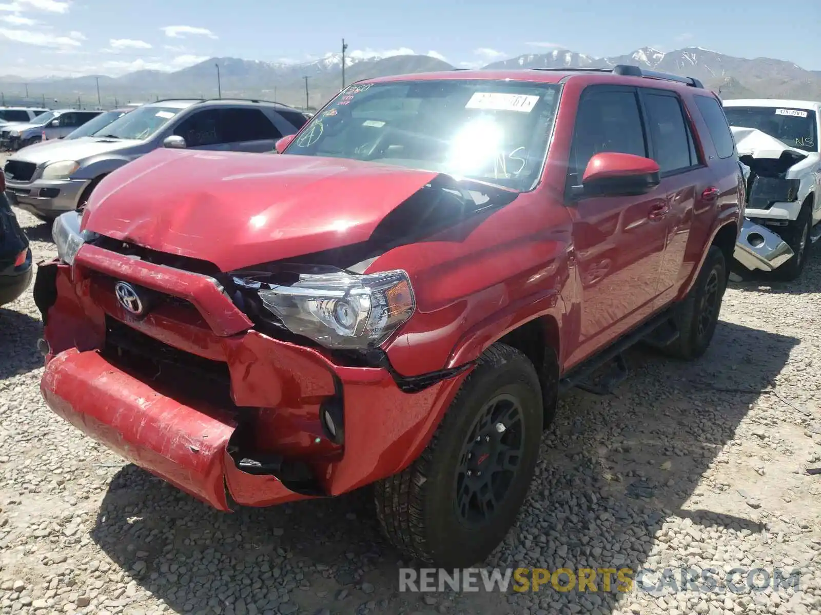 2 Photograph of a damaged car JTEBU5JR8K5677564 TOYOTA 4RUNNER 2019