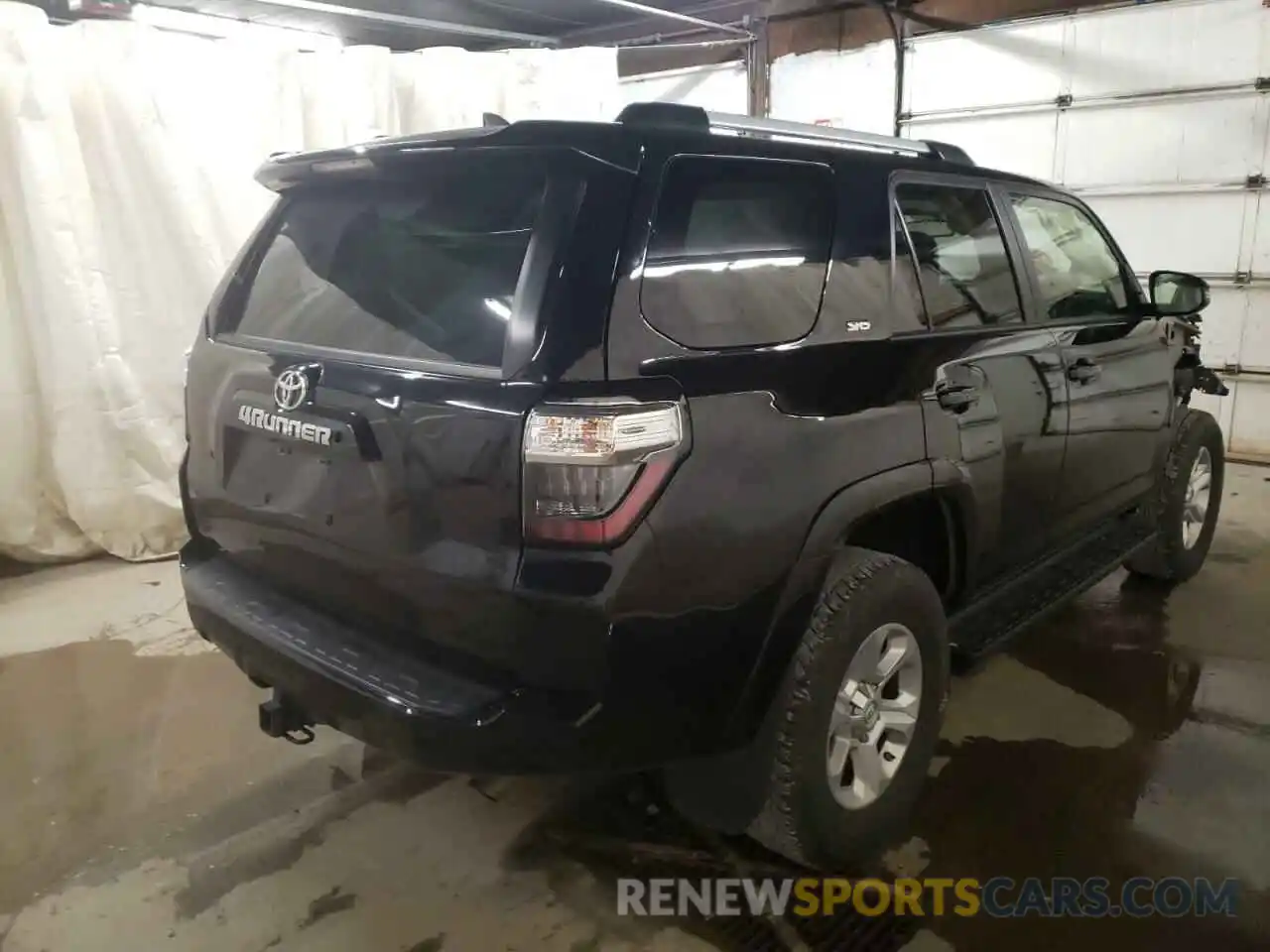 4 Photograph of a damaged car JTEBU5JR8K5678391 TOYOTA 4RUNNER 2019