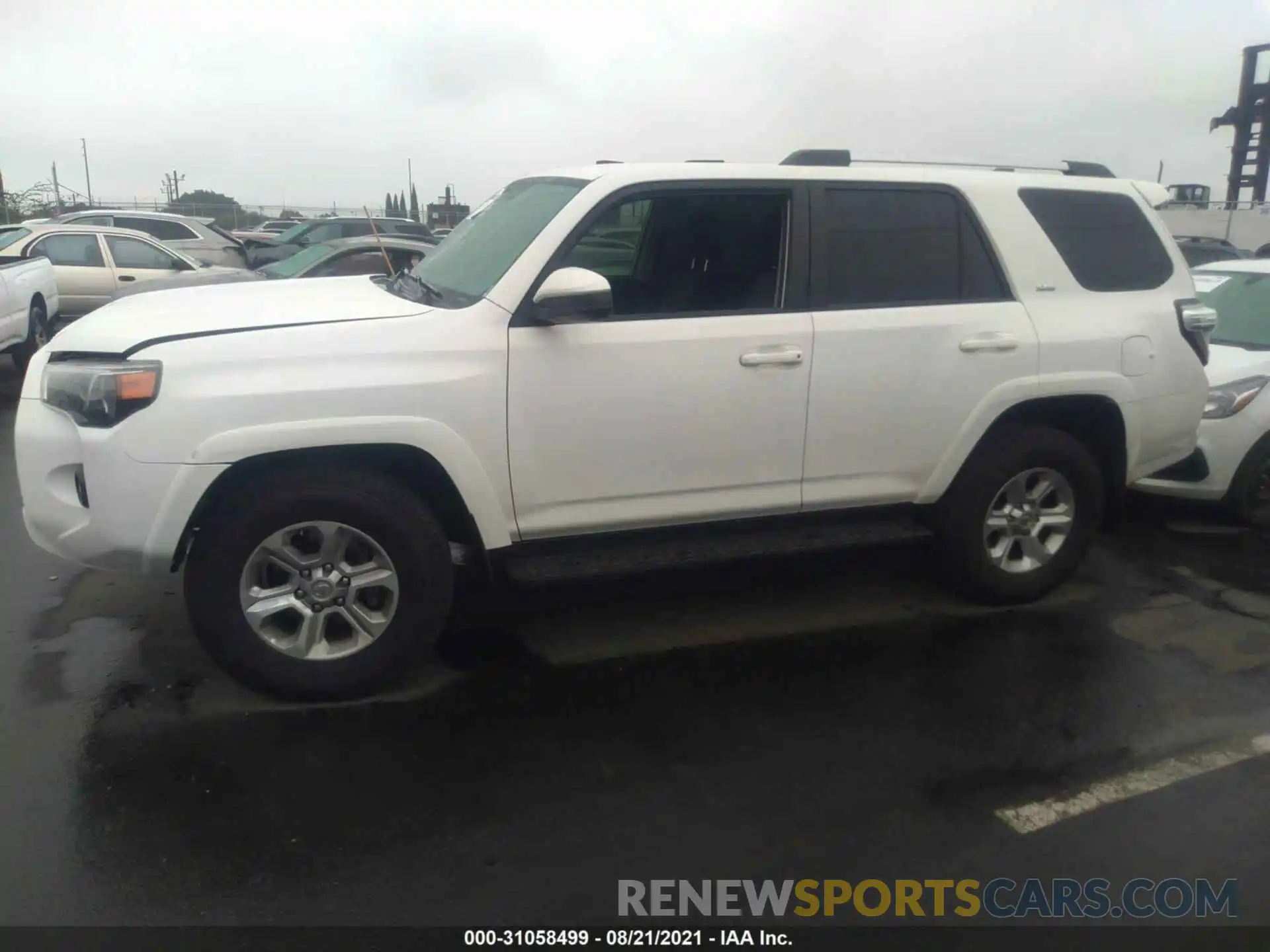 2 Photograph of a damaged car JTEBU5JR8K5681632 TOYOTA 4RUNNER 2019