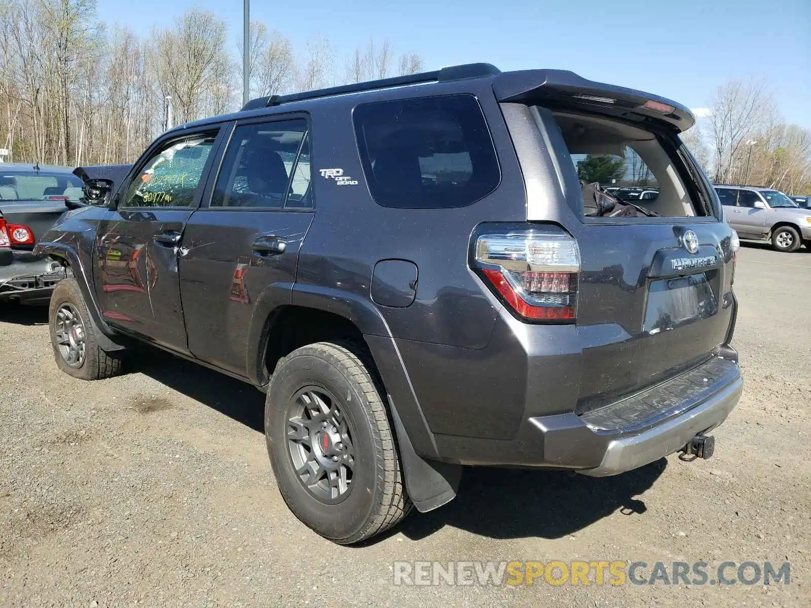 3 Фотография поврежденного автомобиля JTEBU5JR8K5685423 TOYOTA 4RUNNER 2019