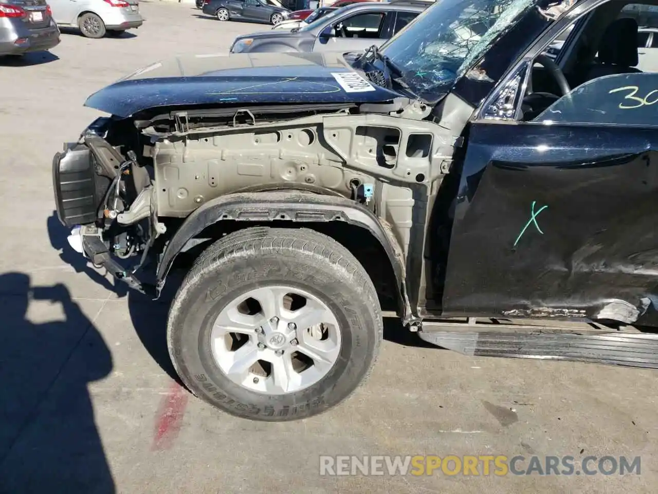 10 Photograph of a damaged car JTEBU5JR8K5688659 TOYOTA 4RUNNER 2019