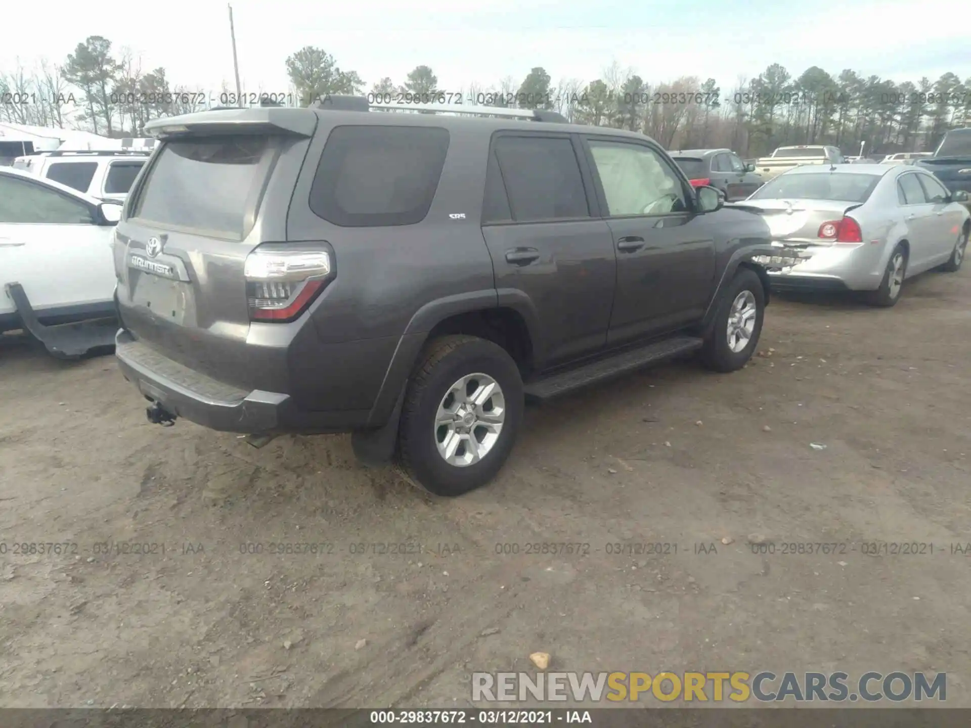 4 Фотография поврежденного автомобиля JTEBU5JR8K5690489 TOYOTA 4RUNNER 2019