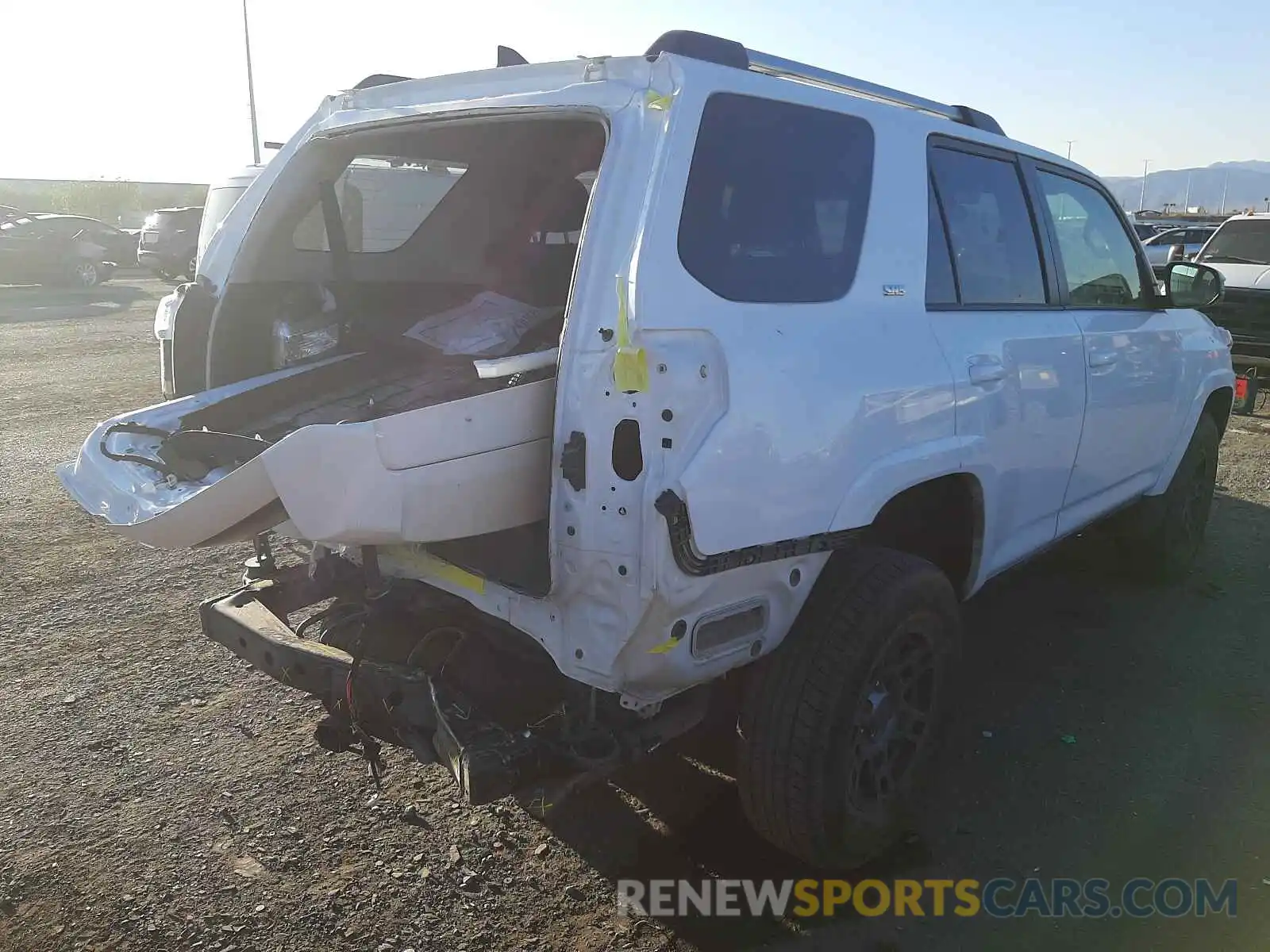 4 Photograph of a damaged car JTEBU5JR8K5694820 TOYOTA 4RUNNER 2019