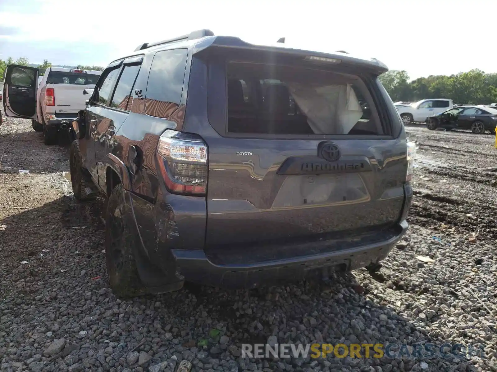 3 Фотография поврежденного автомобиля JTEBU5JR8K5699872 TOYOTA 4RUNNER 2019