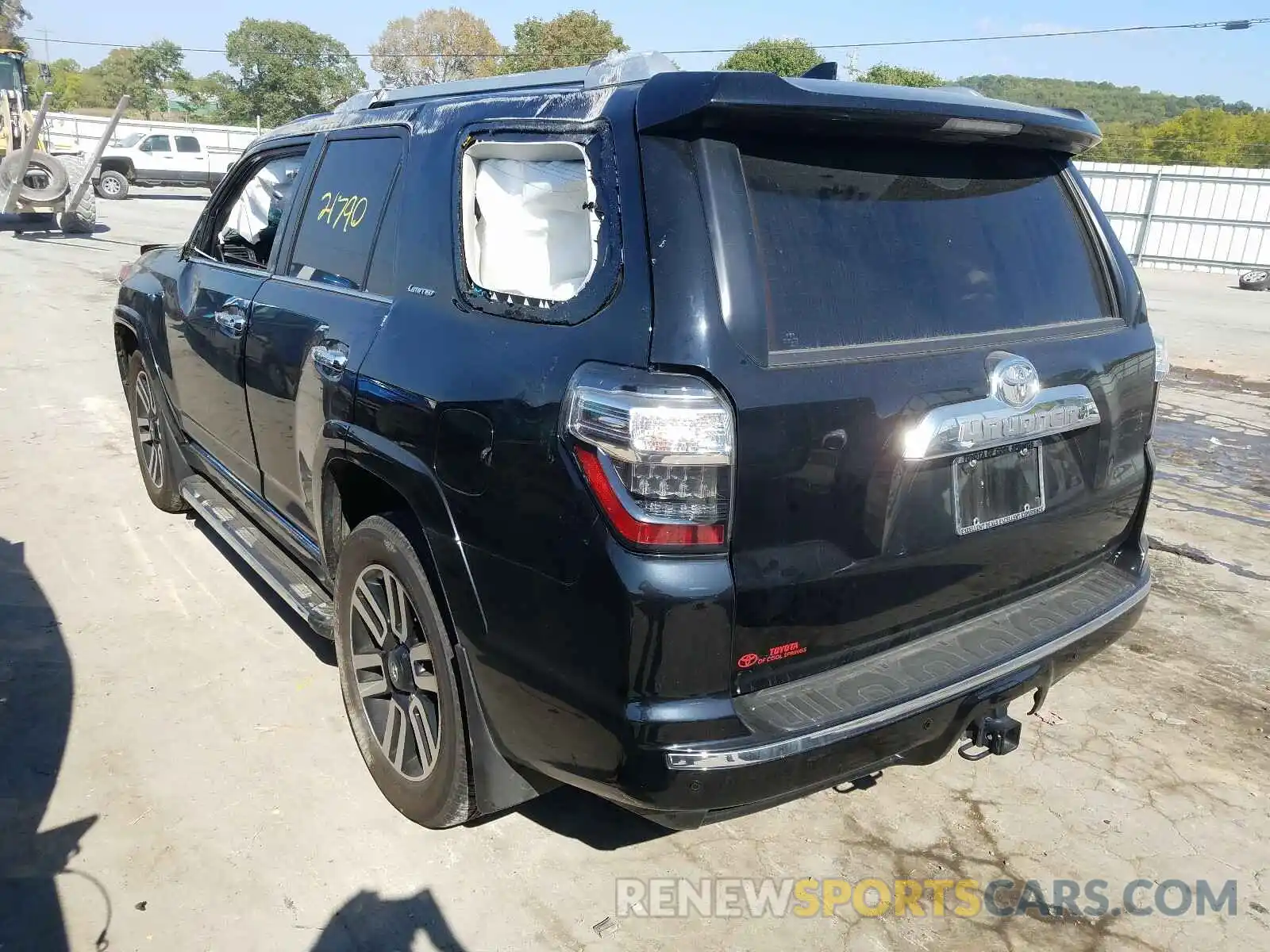 3 Фотография поврежденного автомобиля JTEBU5JR8K5700356 TOYOTA 4RUNNER 2019