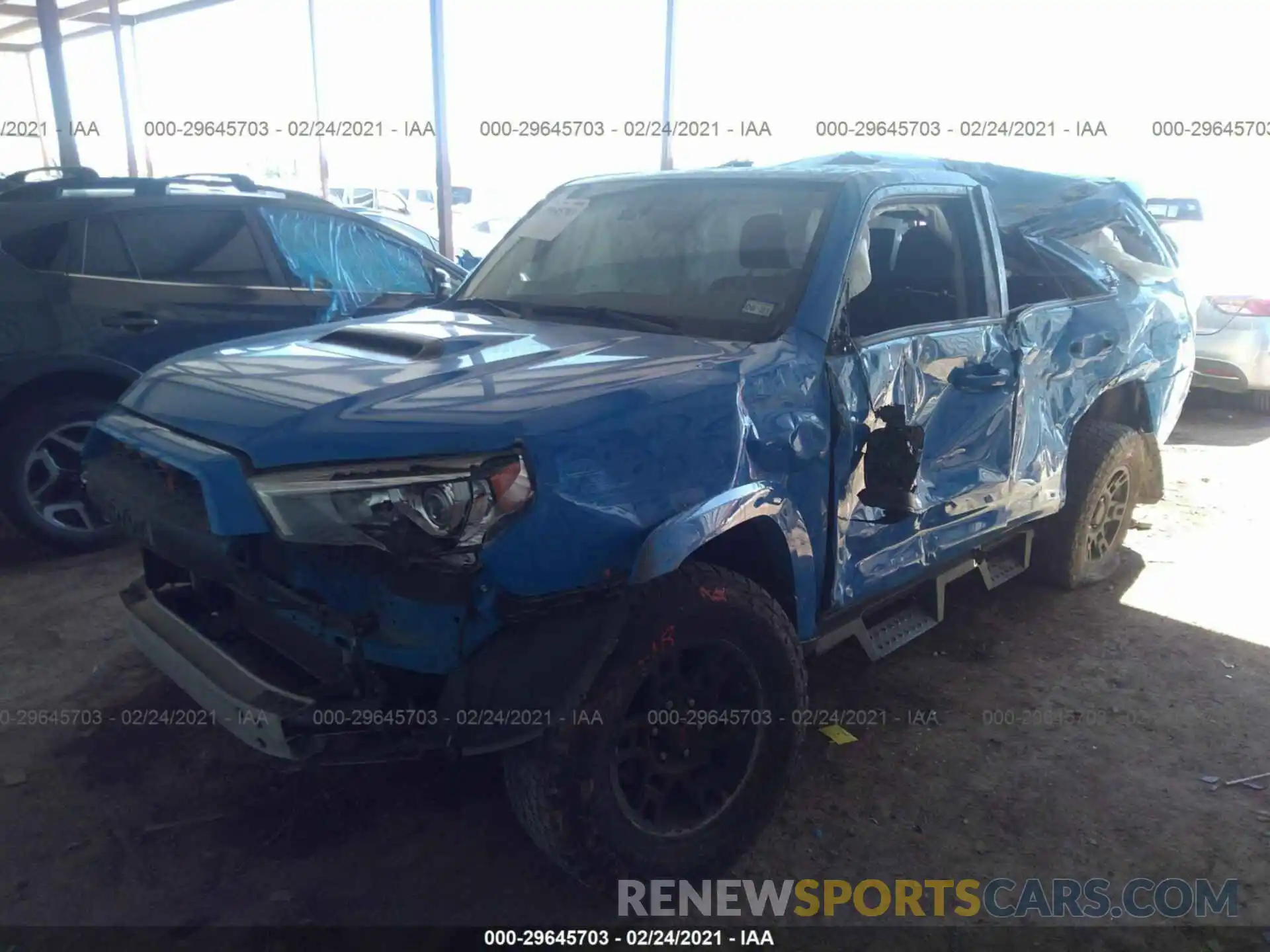 2 Photograph of a damaged car JTEBU5JR8K5701846 TOYOTA 4RUNNER 2019