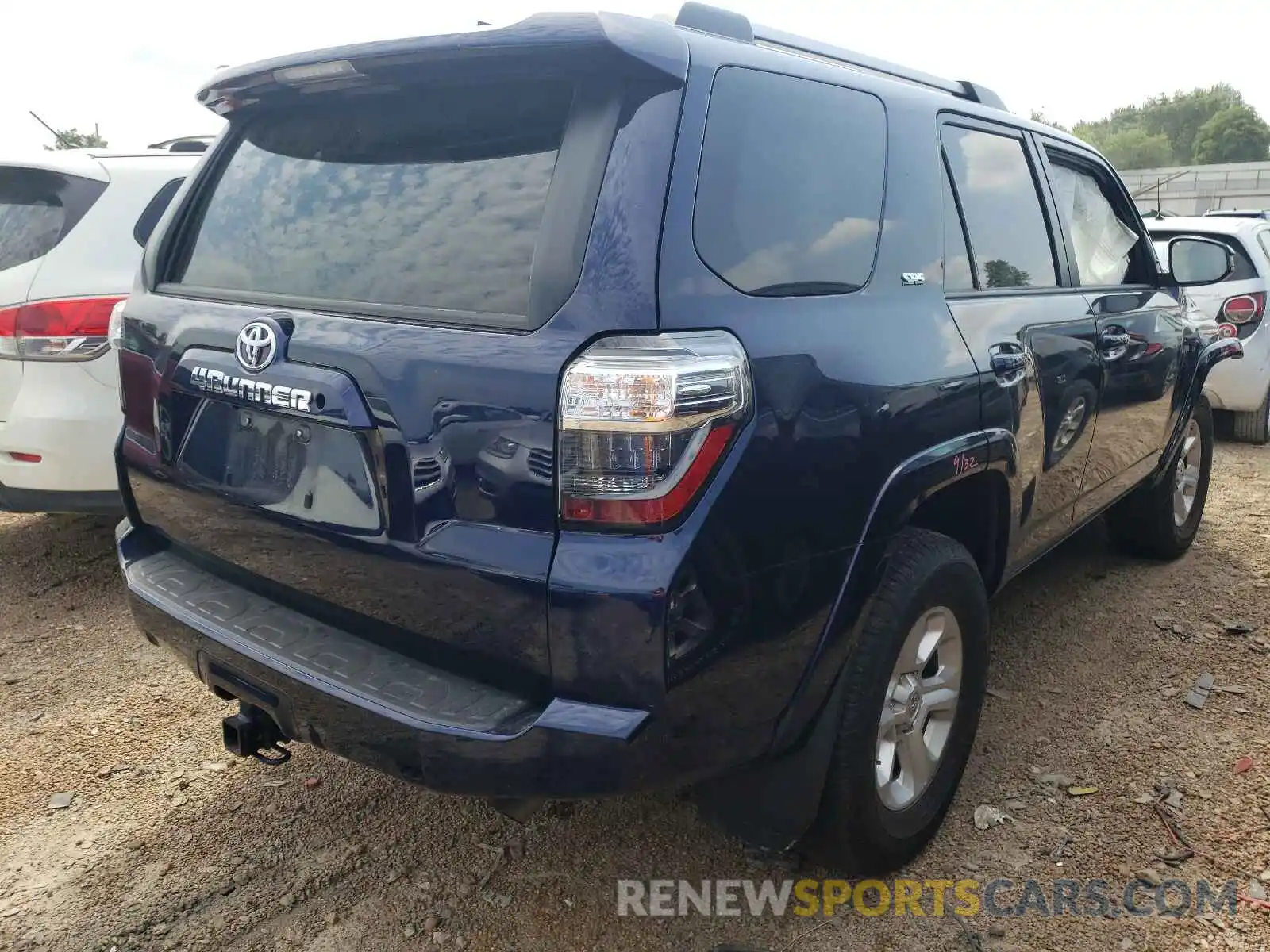 4 Photograph of a damaged car JTEBU5JR8K5707484 TOYOTA 4RUNNER 2019