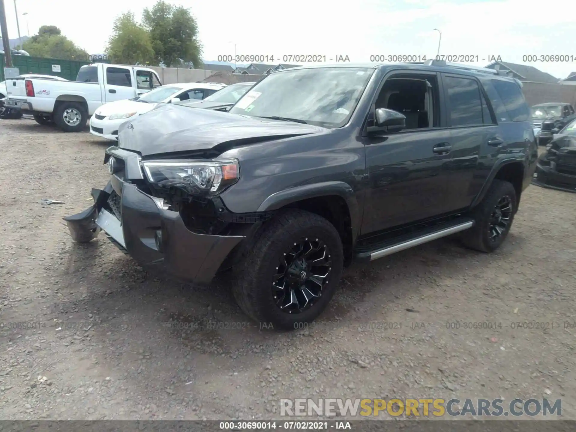 2 Photograph of a damaged car JTEBU5JR8K5707744 TOYOTA 4RUNNER 2019