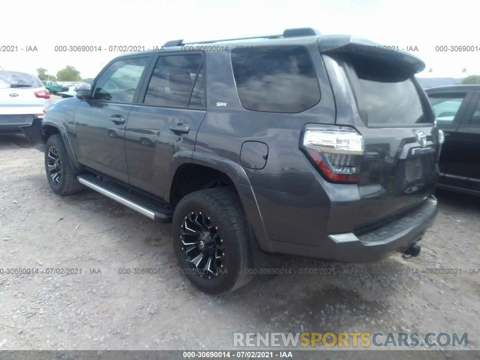 3 Photograph of a damaged car JTEBU5JR8K5707744 TOYOTA 4RUNNER 2019