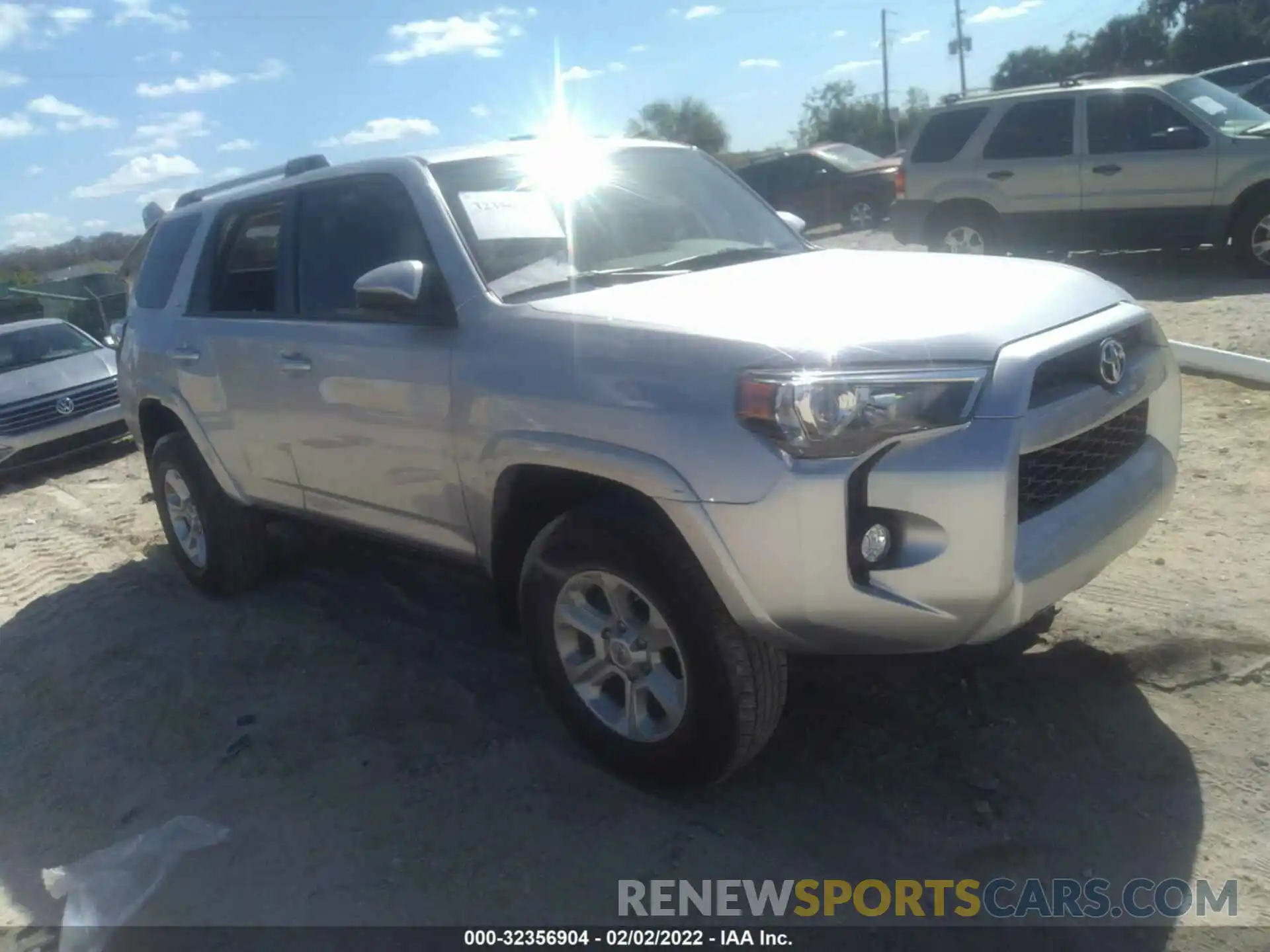 1 Photograph of a damaged car JTEBU5JR8K5708585 TOYOTA 4RUNNER 2019