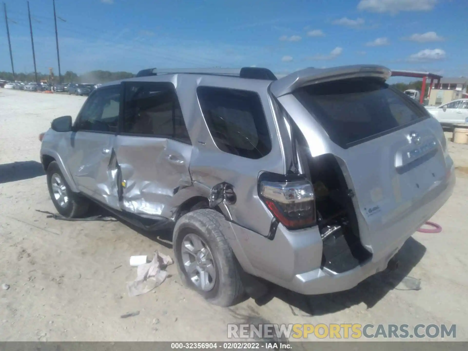 3 Photograph of a damaged car JTEBU5JR8K5708585 TOYOTA 4RUNNER 2019