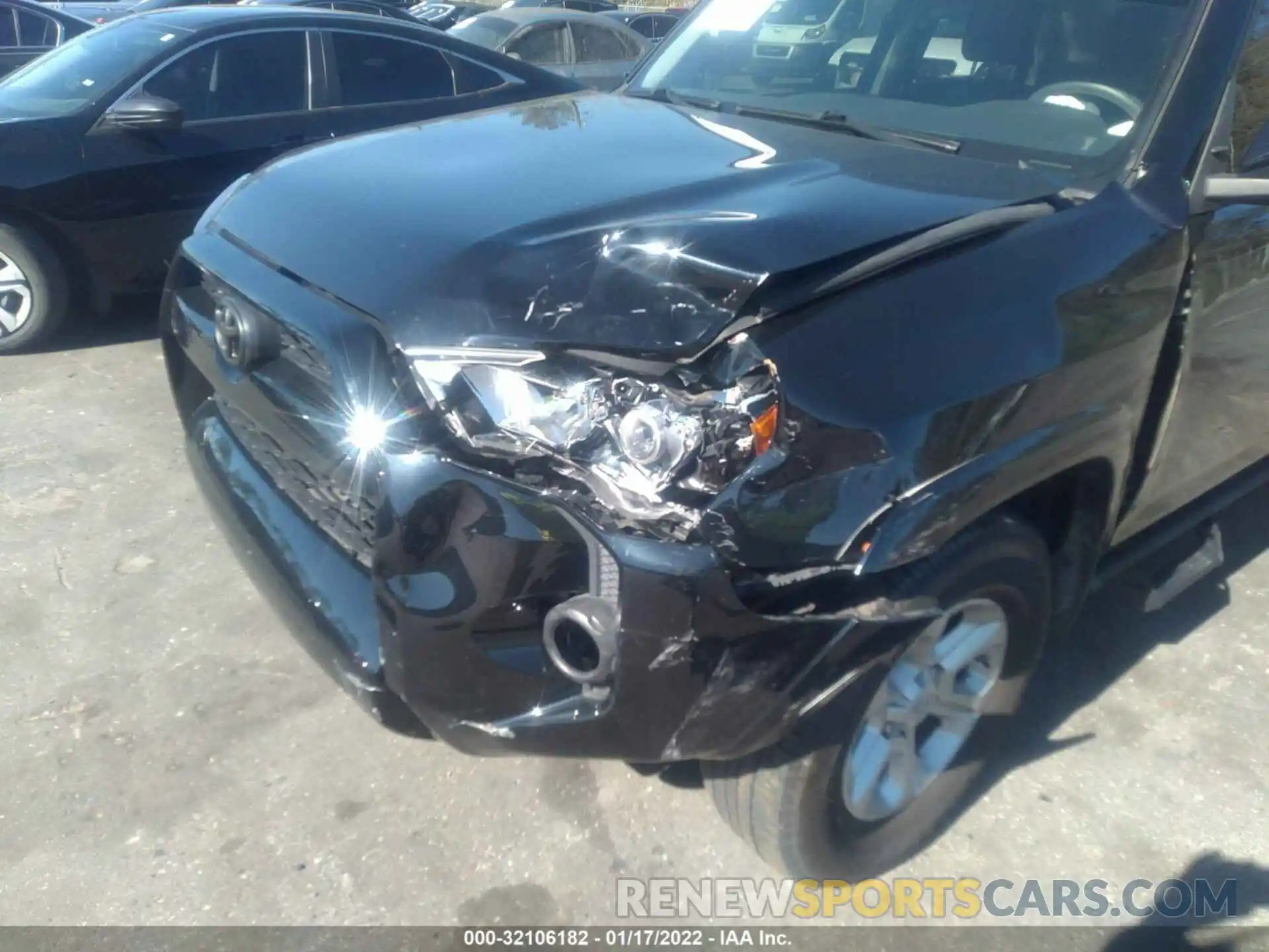 6 Photograph of a damaged car JTEBU5JR8K5710028 TOYOTA 4RUNNER 2019