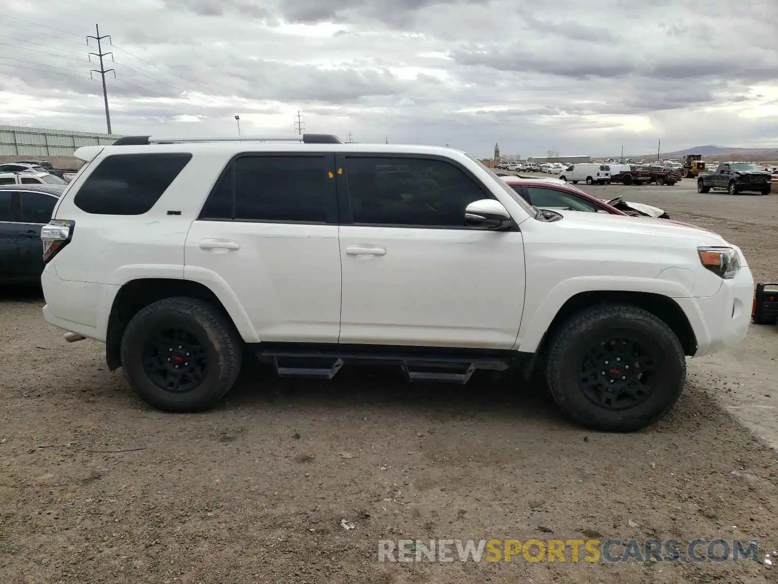 9 Photograph of a damaged car JTEBU5JR8K5710062 TOYOTA 4RUNNER 2019