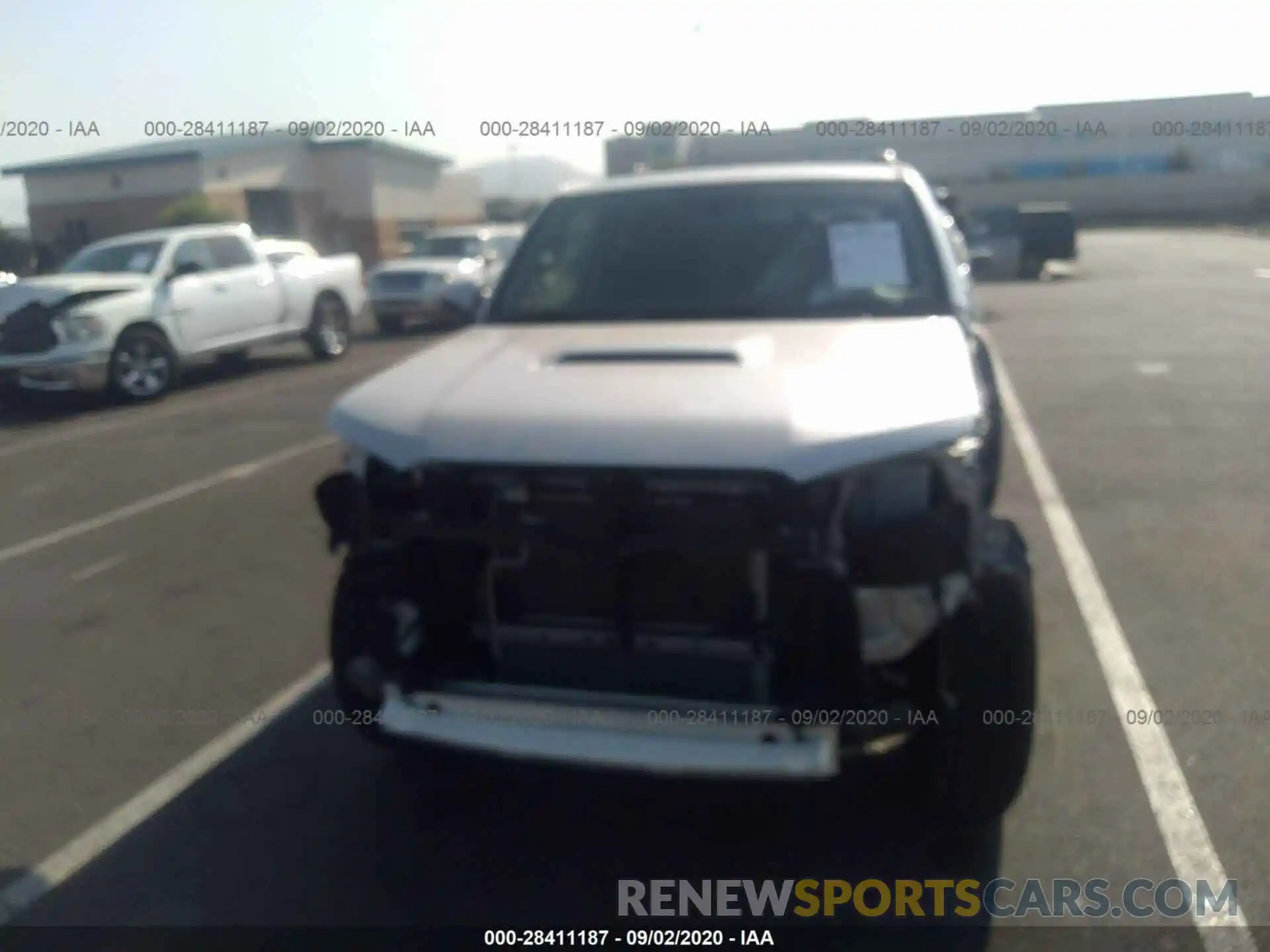 6 Photograph of a damaged car JTEBU5JR8K5711633 TOYOTA 4RUNNER 2019