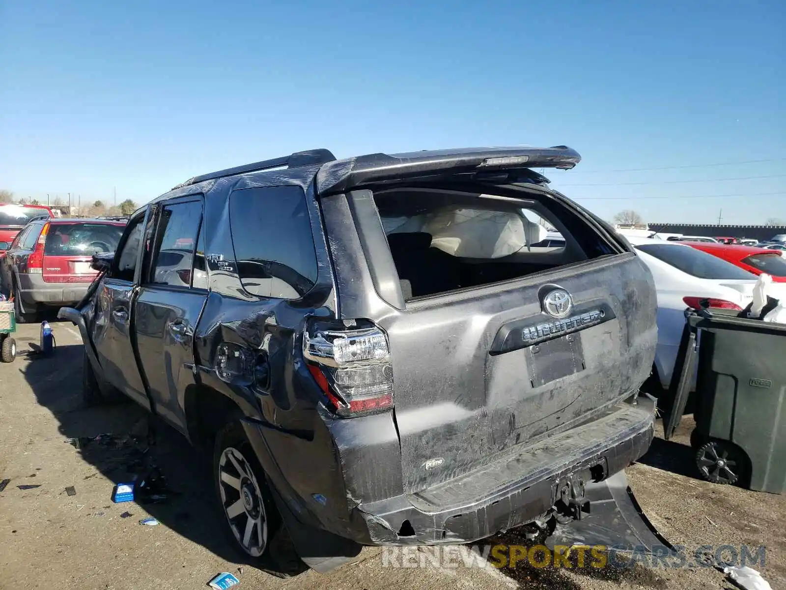 3 Фотография поврежденного автомобиля JTEBU5JR8K5713625 TOYOTA 4RUNNER 2019