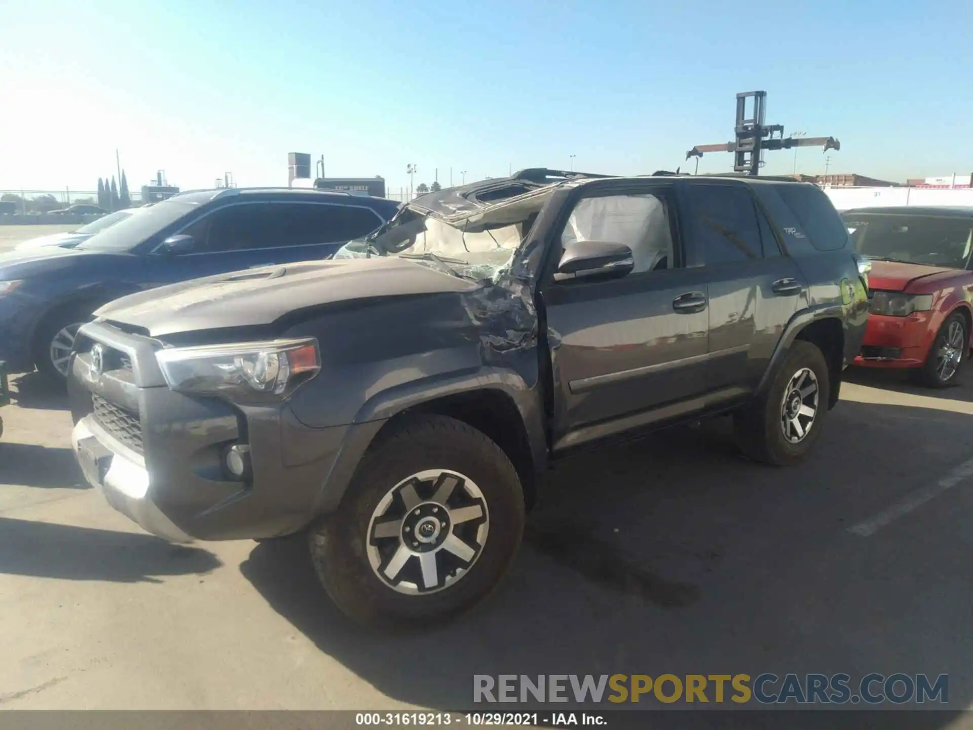 2 Photograph of a damaged car JTEBU5JR8K5721059 TOYOTA 4RUNNER 2019