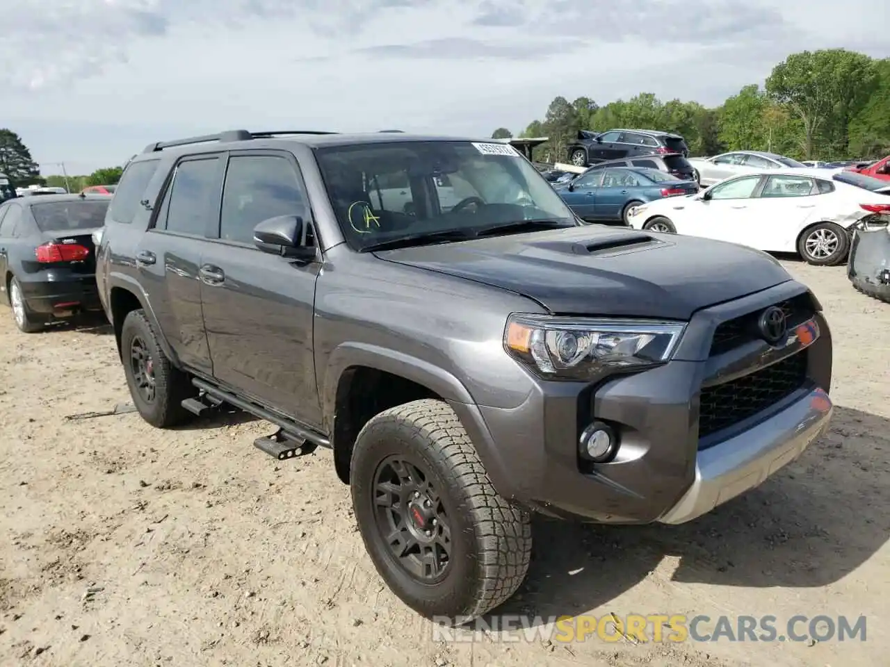 1 Photograph of a damaged car JTEBU5JR8K5722776 TOYOTA 4RUNNER 2019