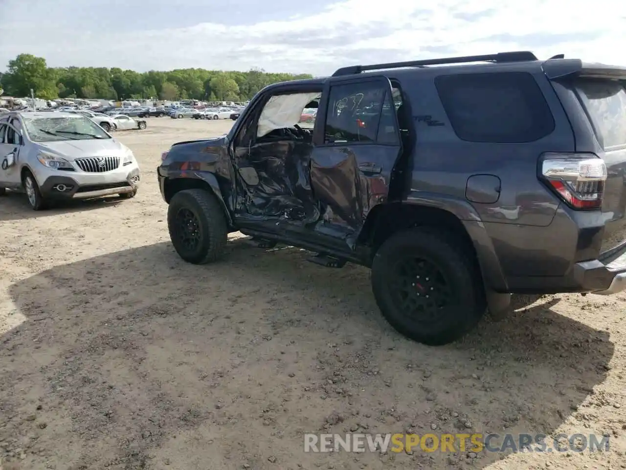 10 Photograph of a damaged car JTEBU5JR8K5722776 TOYOTA 4RUNNER 2019