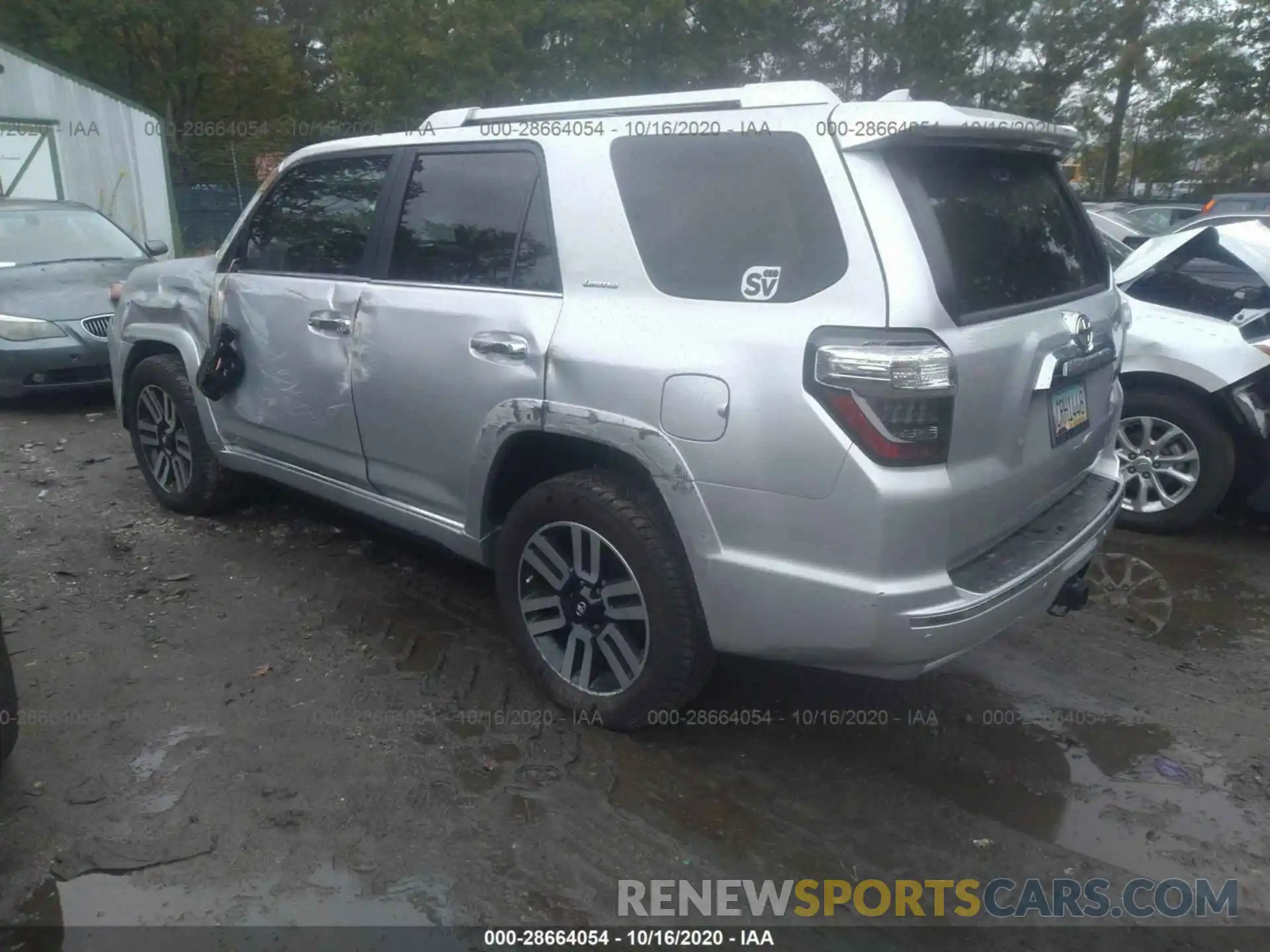 3 Photograph of a damaged car JTEBU5JR8K5723667 TOYOTA 4RUNNER 2019