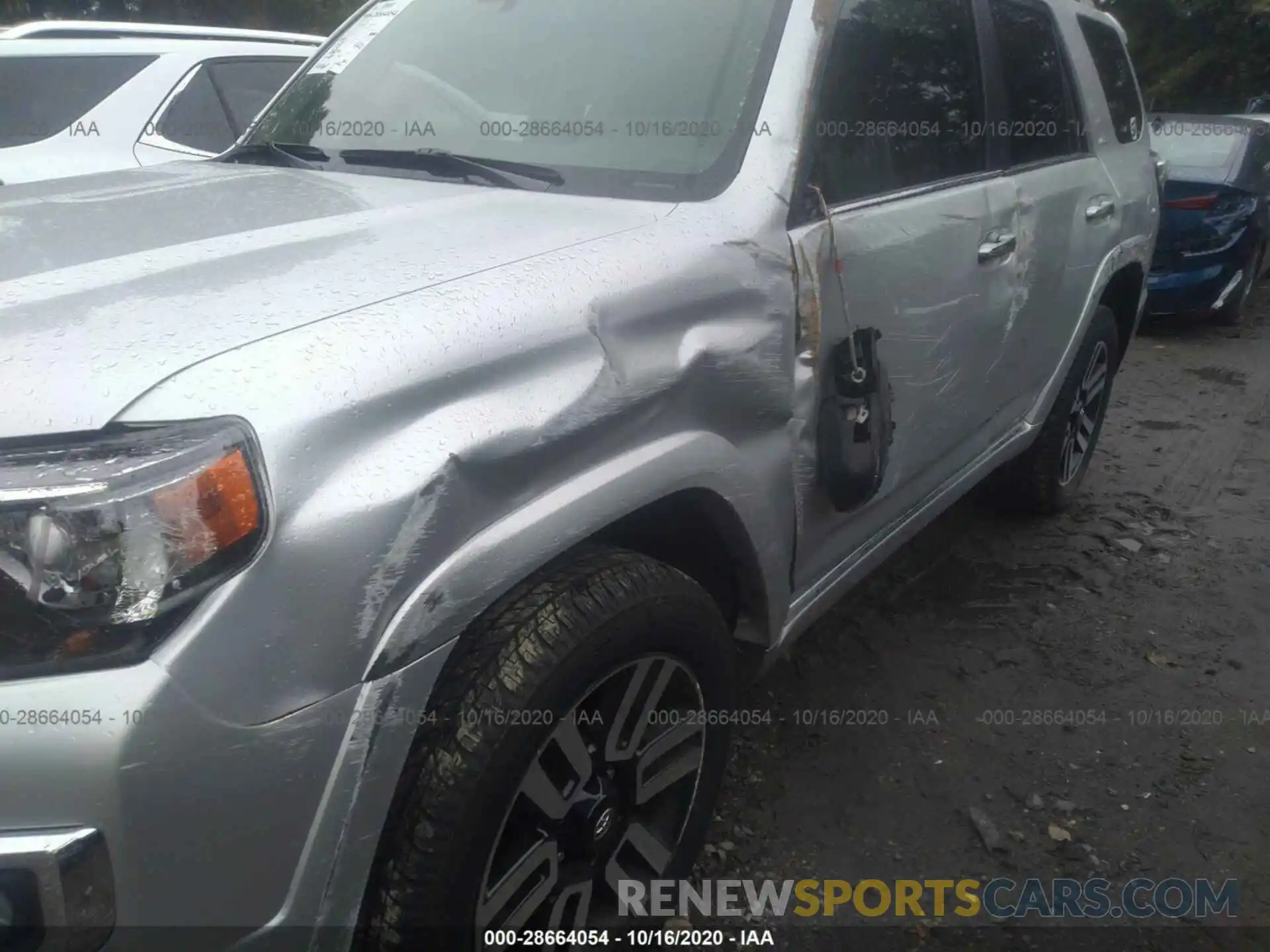 6 Photograph of a damaged car JTEBU5JR8K5723667 TOYOTA 4RUNNER 2019