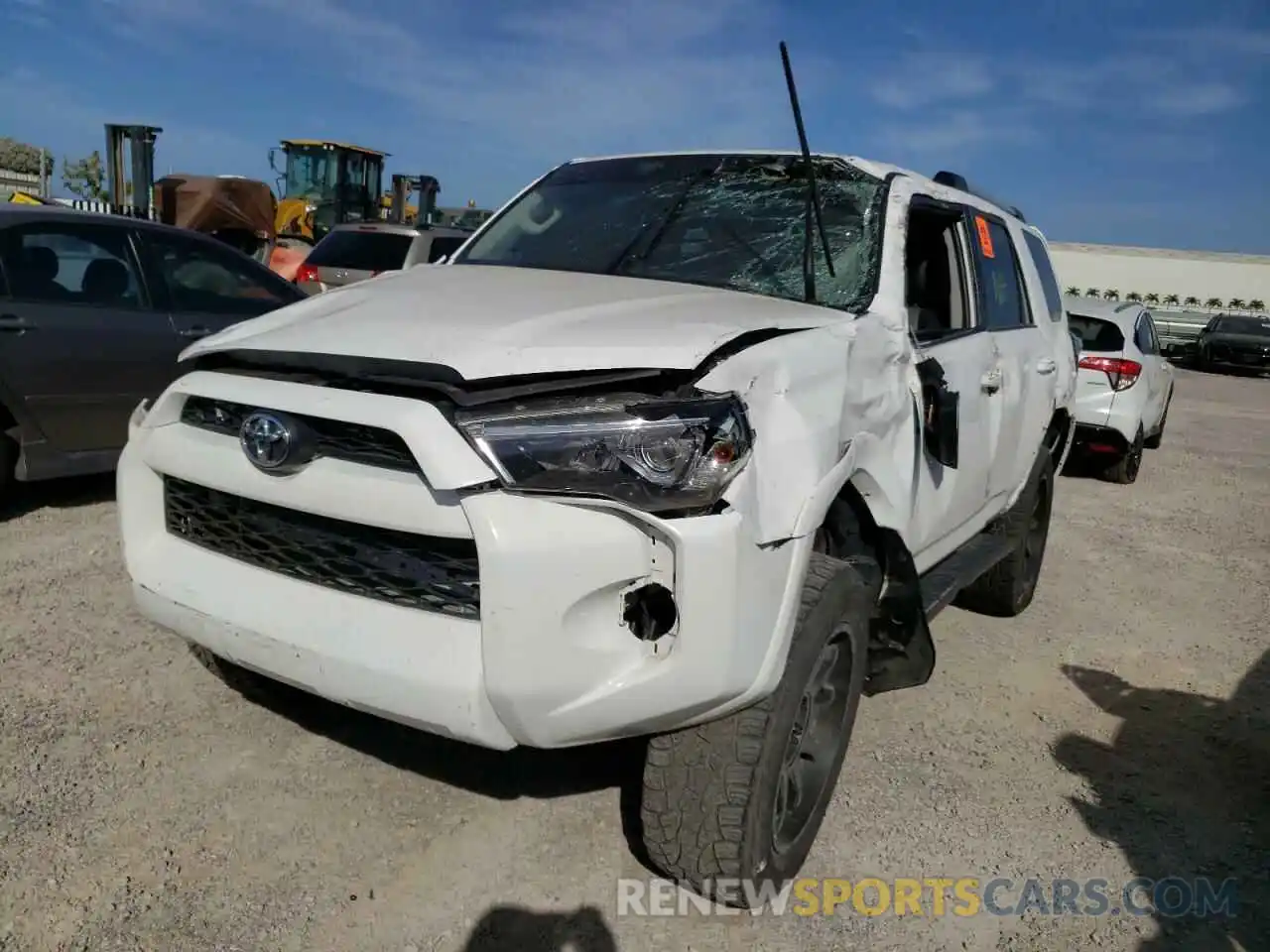 2 Photograph of a damaged car JTEBU5JR8K5724379 TOYOTA 4RUNNER 2019