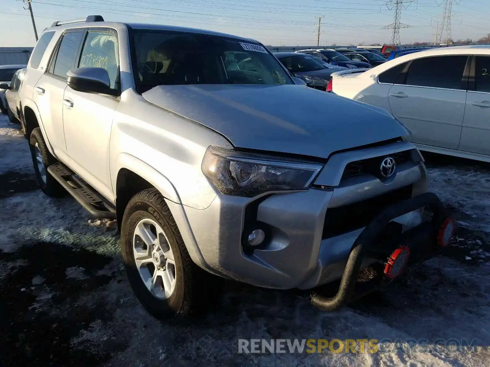 1 Фотография поврежденного автомобиля JTEBU5JR8K5726360 TOYOTA 4RUNNER 2019