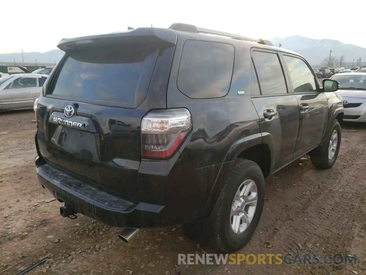 4 Фотография поврежденного автомобиля JTEBU5JR8K5730487 TOYOTA 4RUNNER 2019