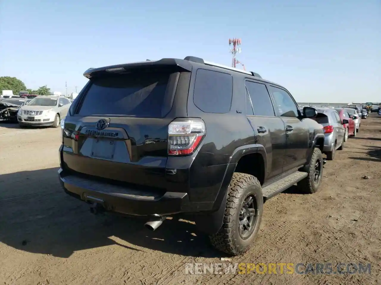 4 Фотография поврежденного автомобиля JTEBU5JR8K5733602 TOYOTA 4RUNNER 2019