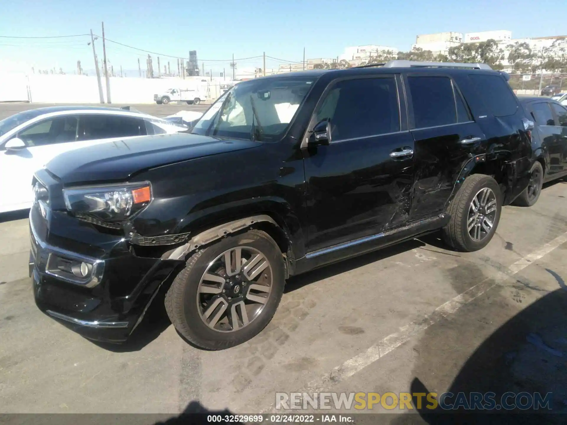 2 Photograph of a damaged car JTEBU5JR8K5736872 TOYOTA 4RUNNER 2019