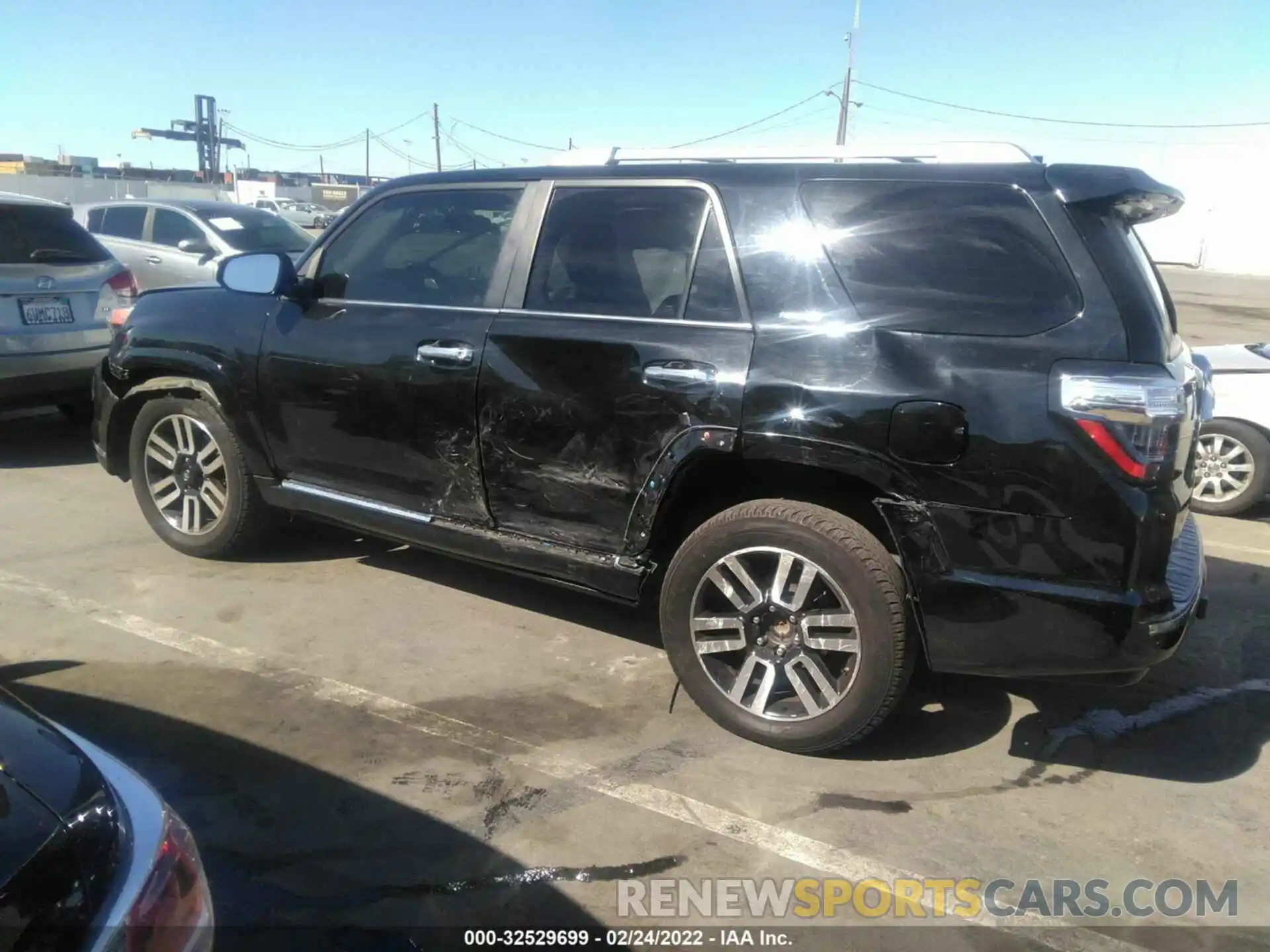 3 Photograph of a damaged car JTEBU5JR8K5736872 TOYOTA 4RUNNER 2019