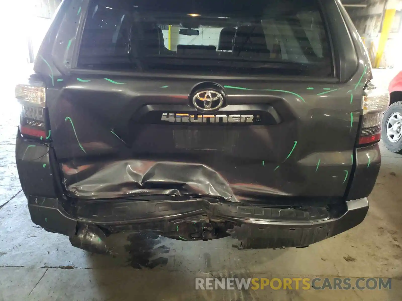 9 Photograph of a damaged car JTEBU5JR9K5612920 TOYOTA 4RUNNER 2019