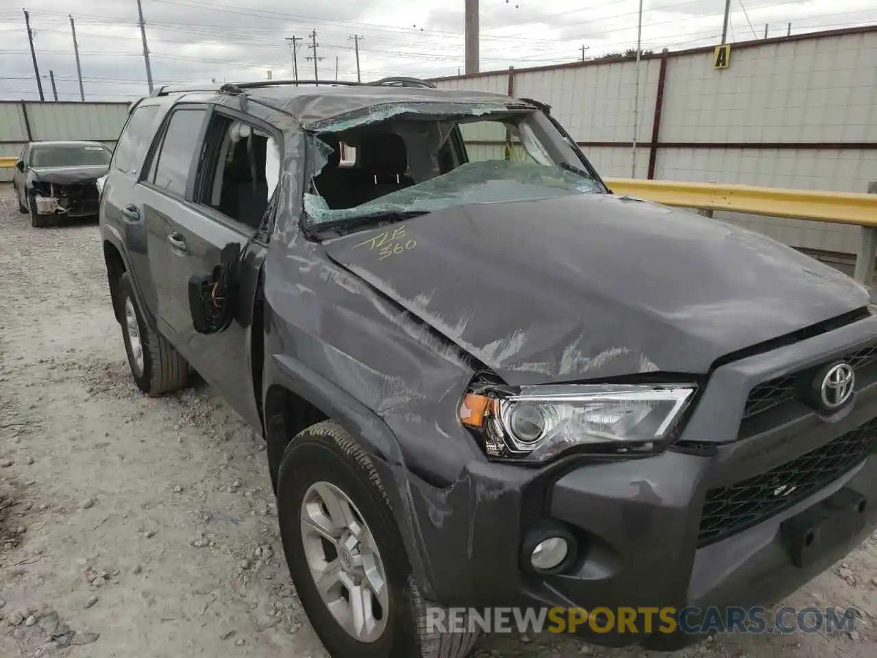 9 Photograph of a damaged car JTEBU5JR9K5613324 TOYOTA 4RUNNER 2019