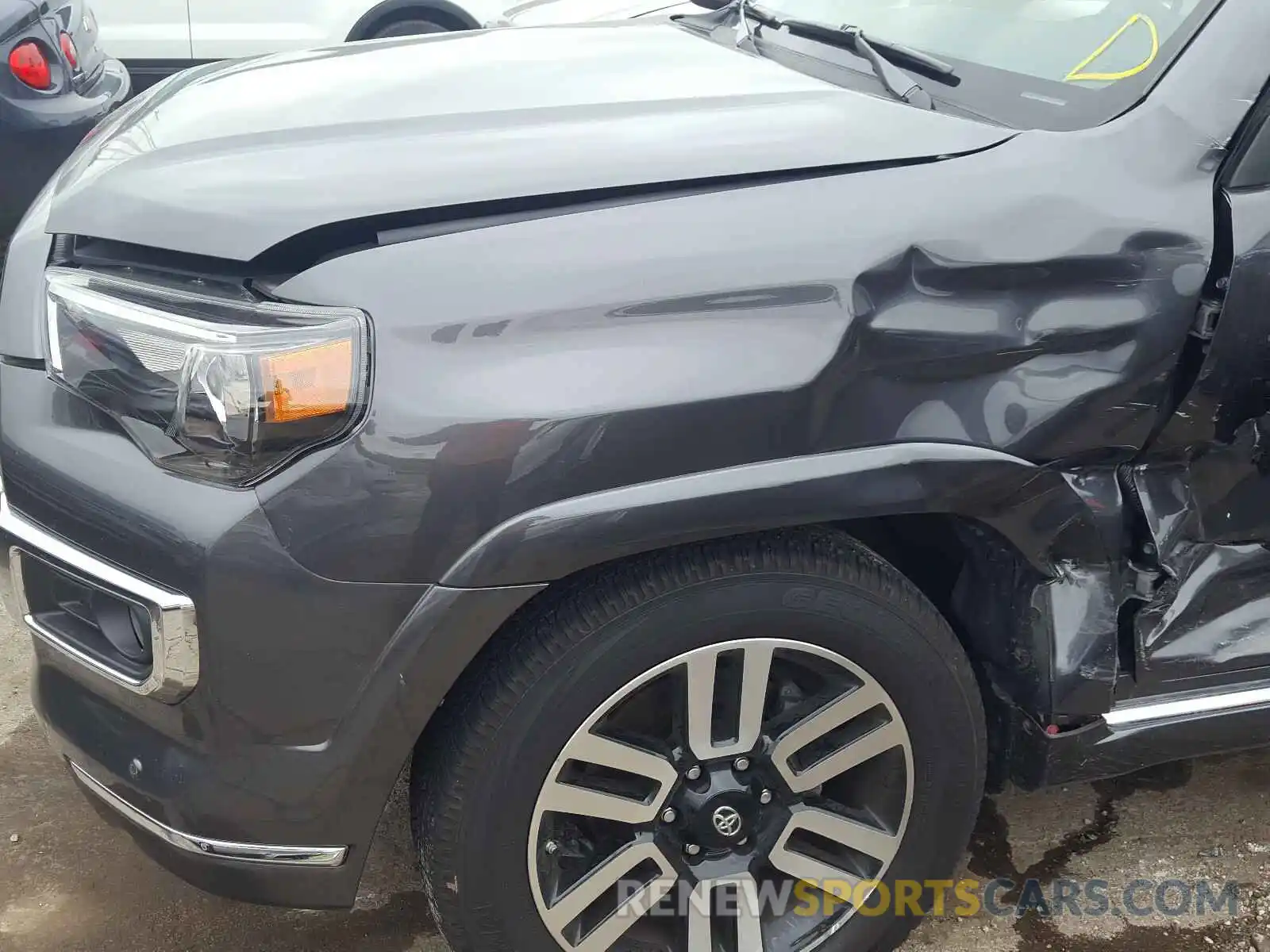 9 Photograph of a damaged car JTEBU5JR9K5615235 TOYOTA 4RUNNER 2019