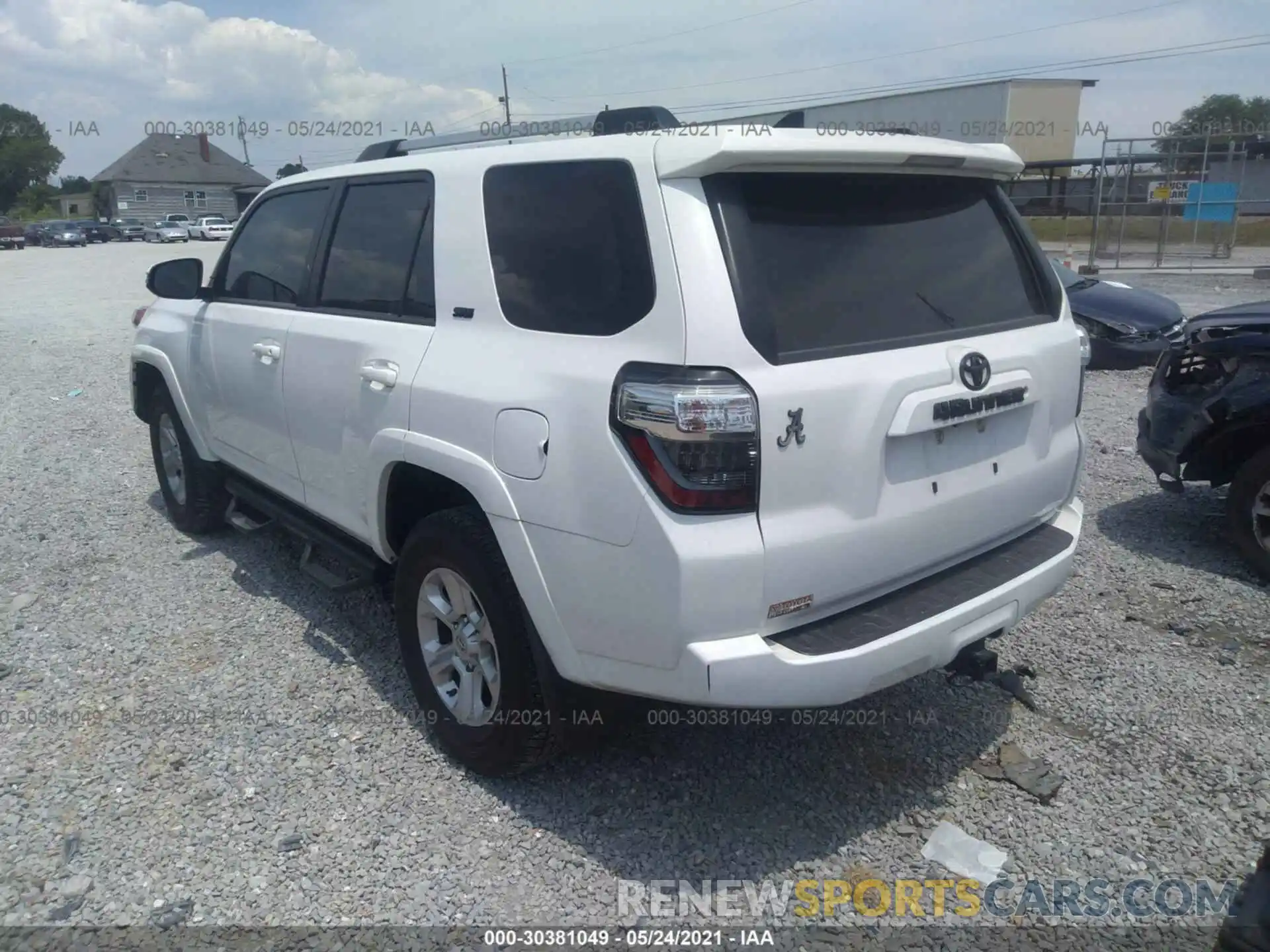 3 Фотография поврежденного автомобиля JTEBU5JR9K5617986 TOYOTA 4RUNNER 2019