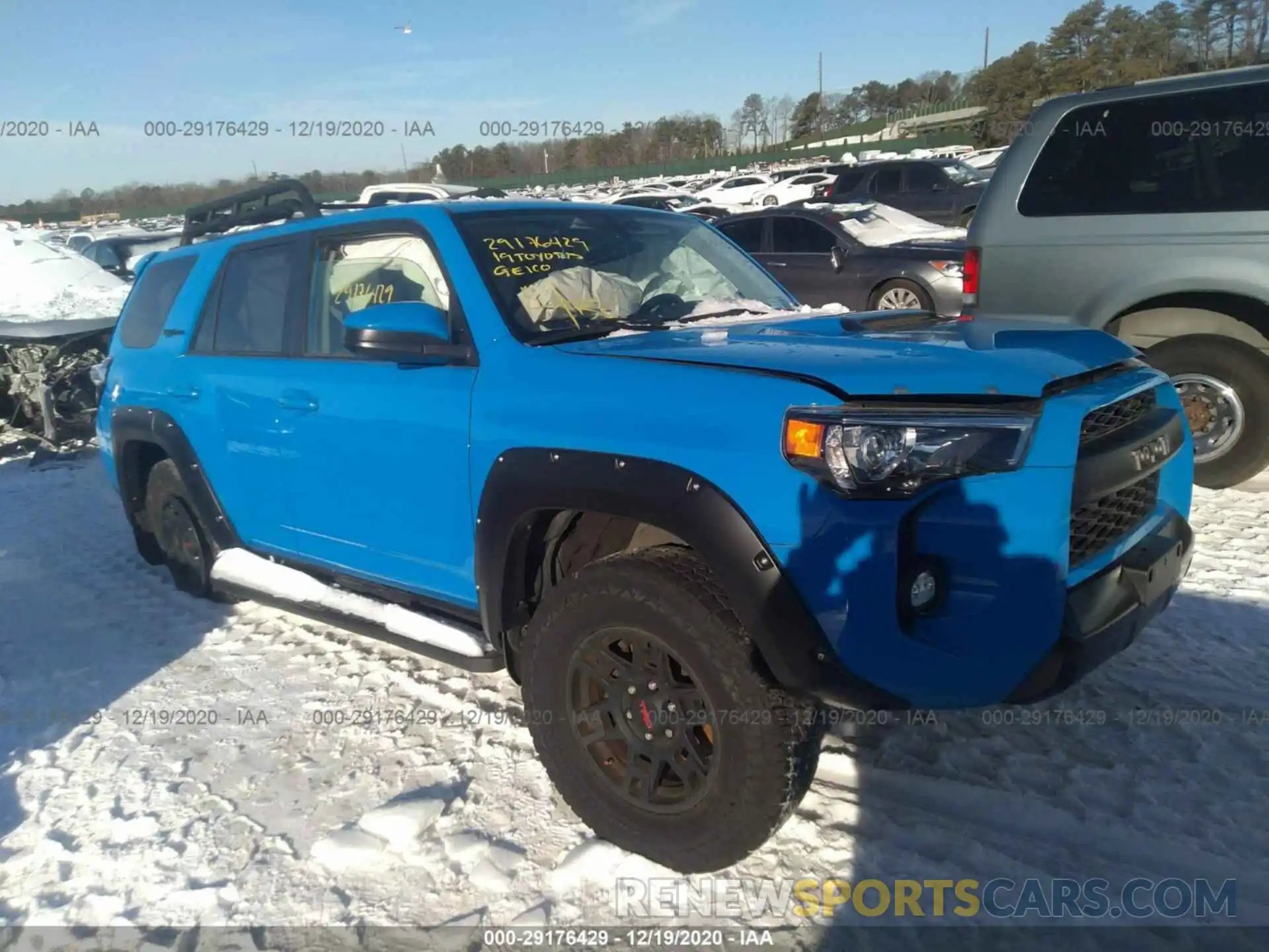 1 Photograph of a damaged car JTEBU5JR9K5627997 TOYOTA 4RUNNER 2019