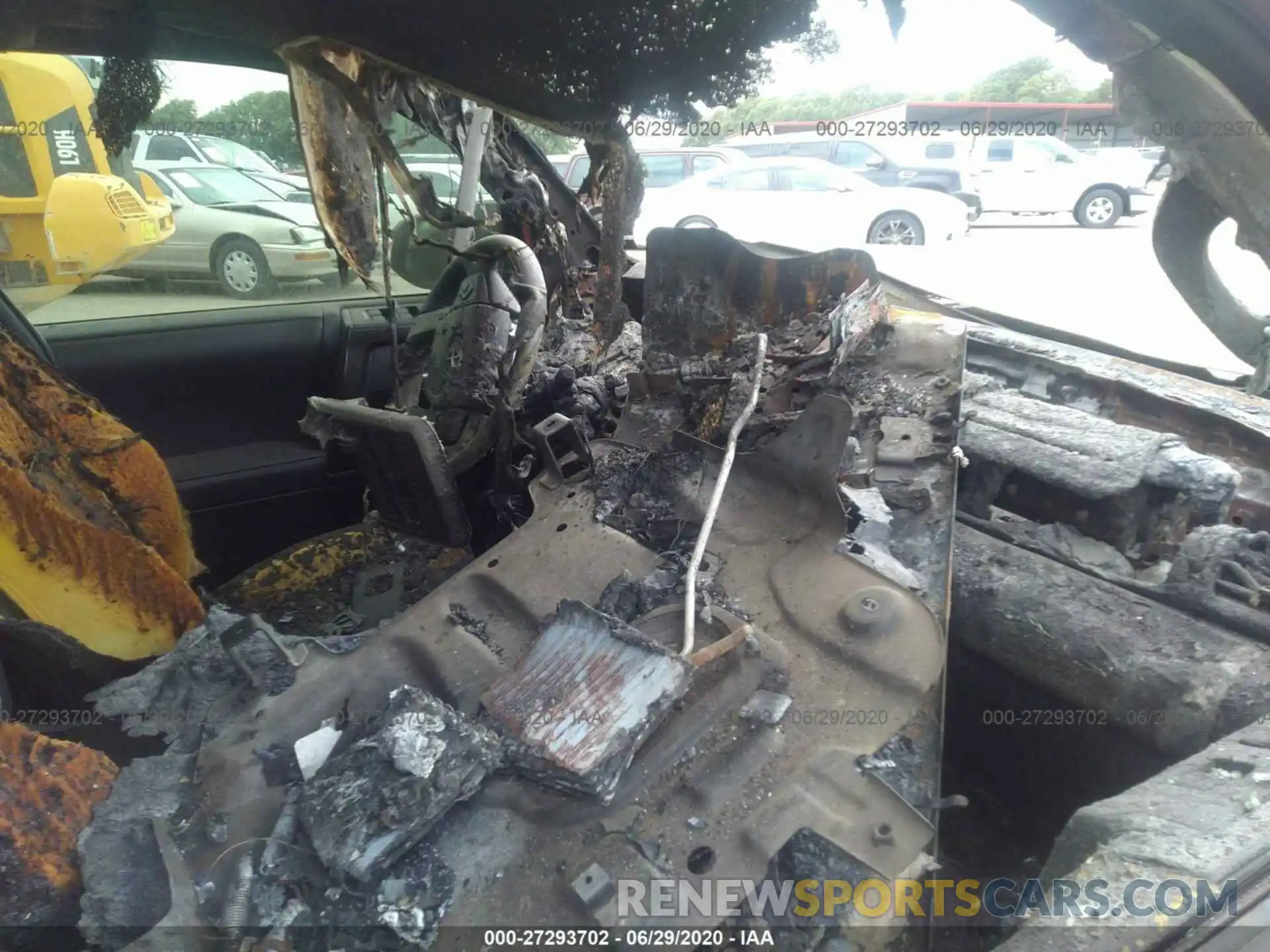 5 Фотография поврежденного автомобиля JTEBU5JR9K5629233 TOYOTA 4RUNNER 2019