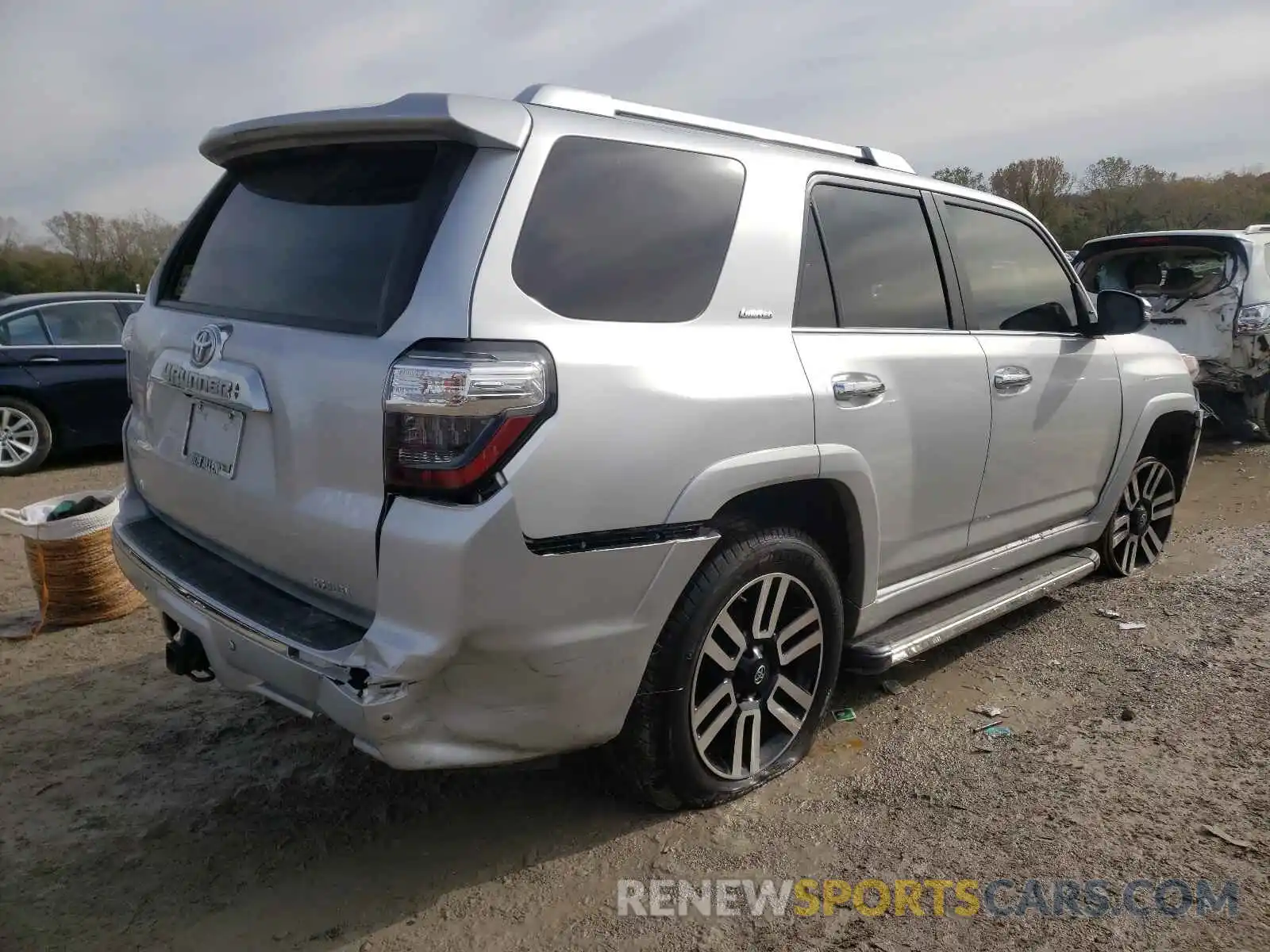 4 Фотография поврежденного автомобиля JTEBU5JR9K5629913 TOYOTA 4RUNNER 2019