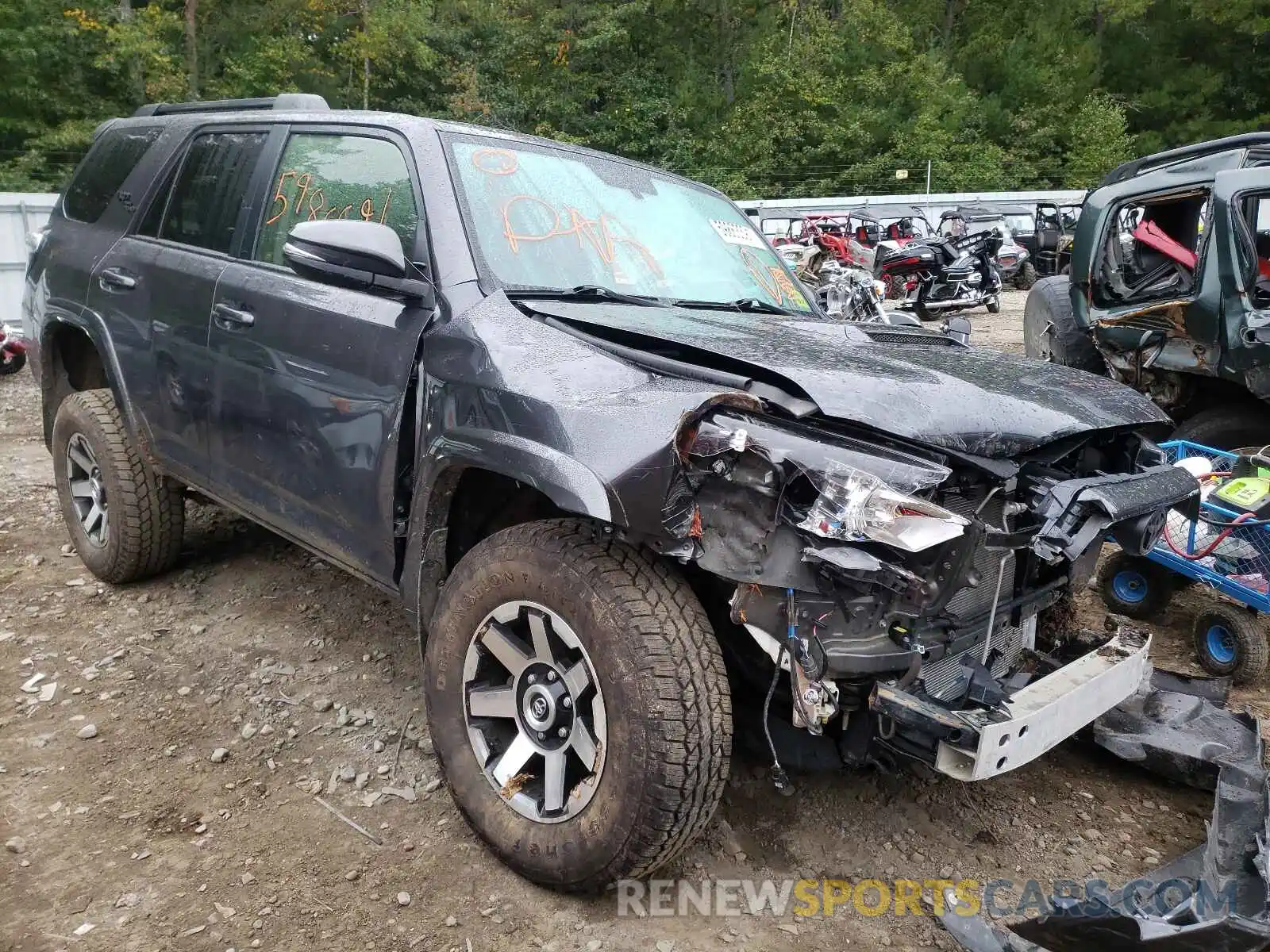 1 Photograph of a damaged car JTEBU5JR9K5631662 TOYOTA 4RUNNER 2019